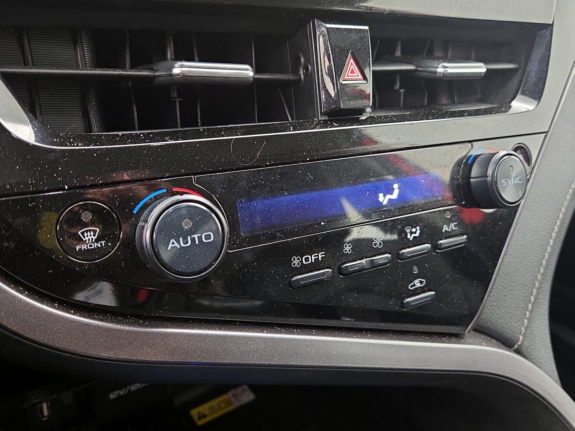 Thumbnail: 2023 Toyota Camry - 16