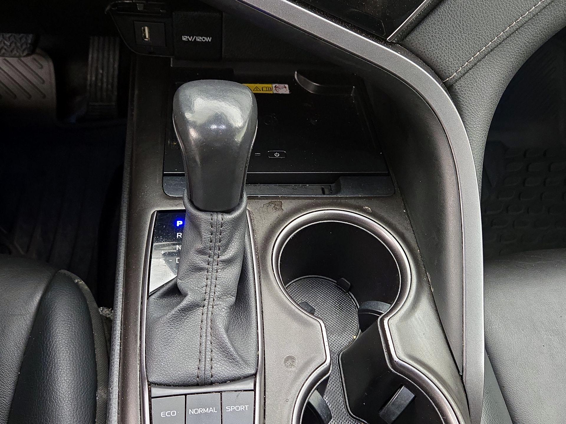 Thumbnail: 2023 Toyota Camry - 17