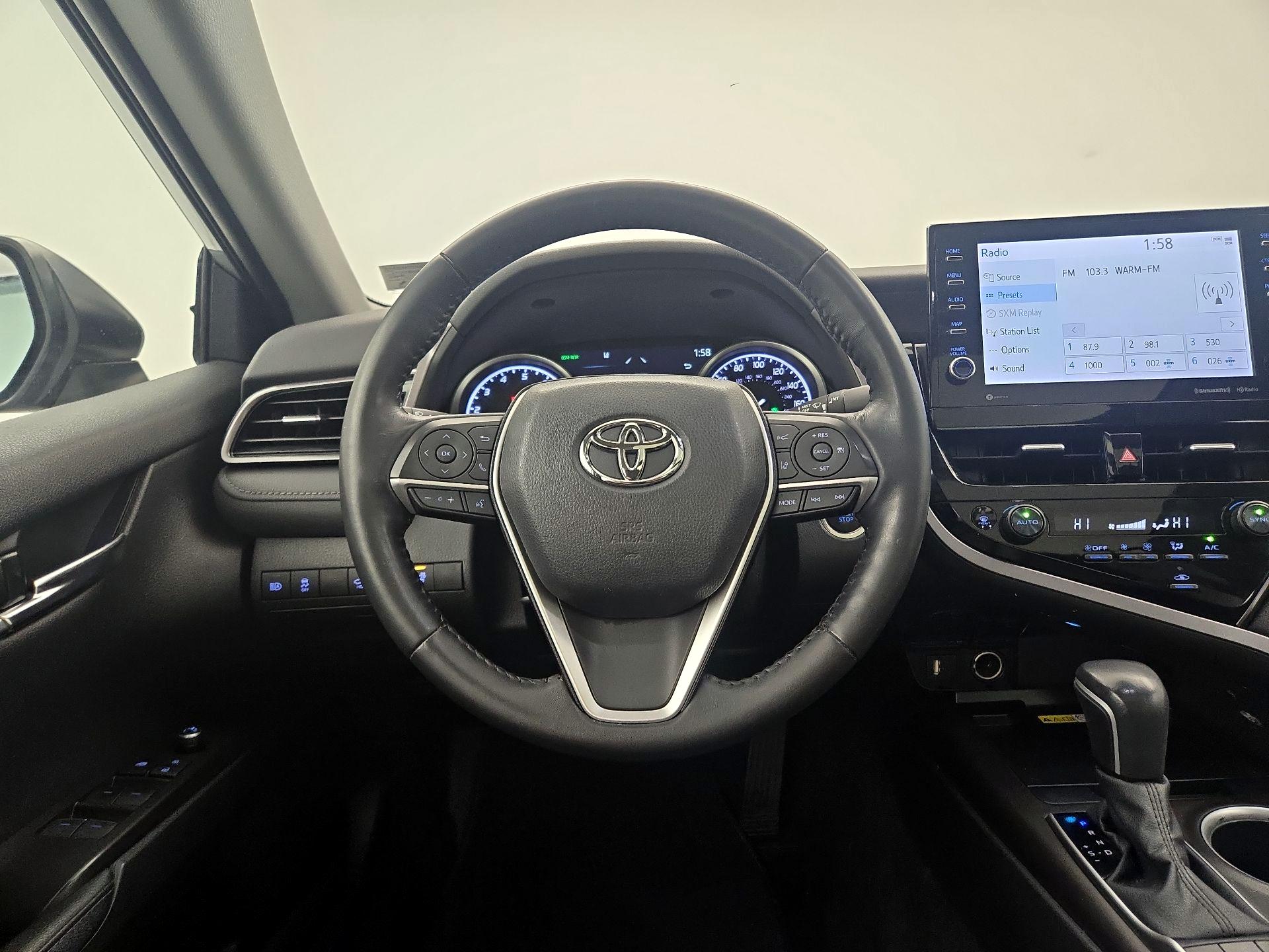 Thumbnail: 2022 Toyota Camry - 10