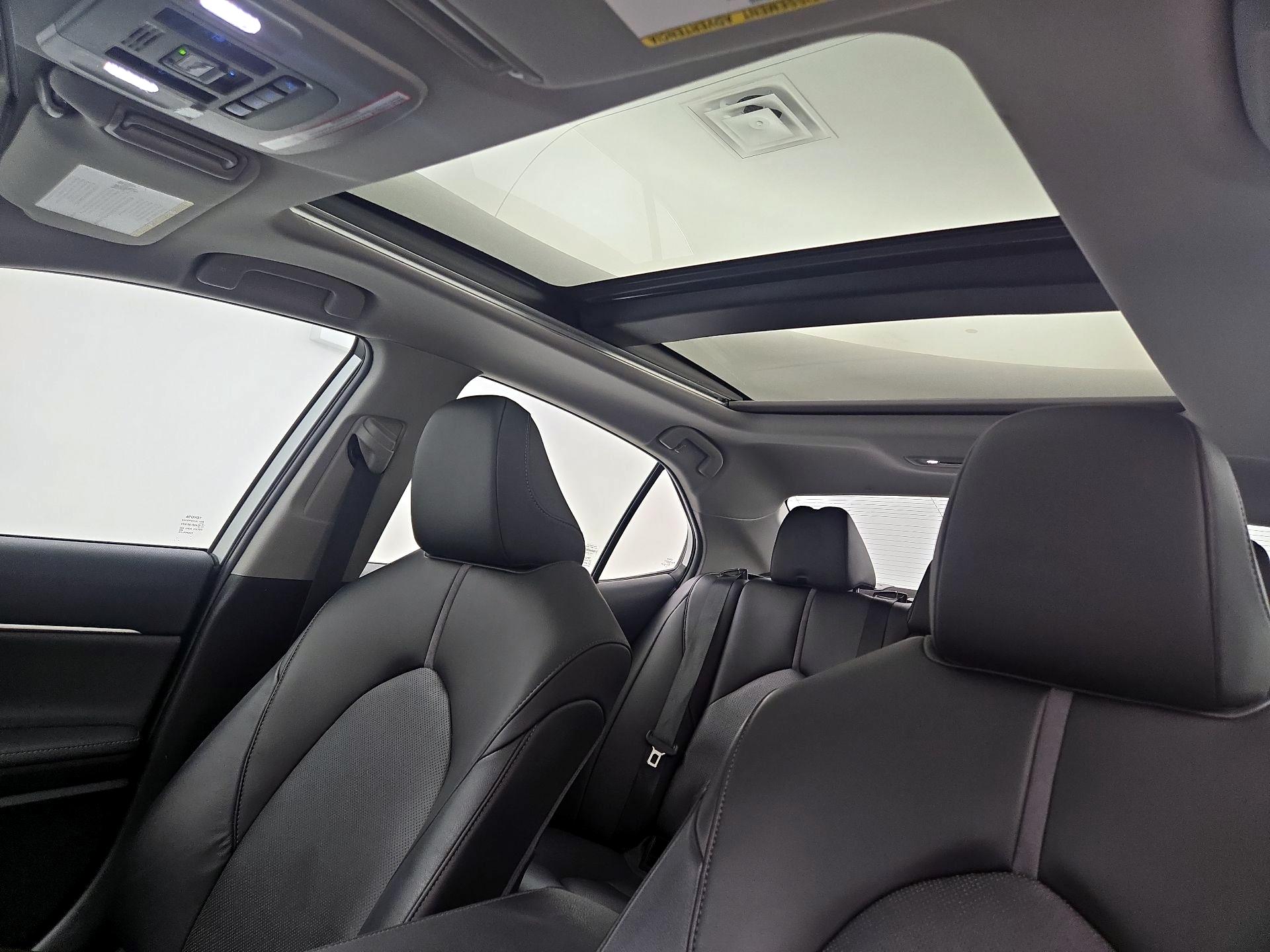 Thumbnail: 2022 Toyota Camry - 19