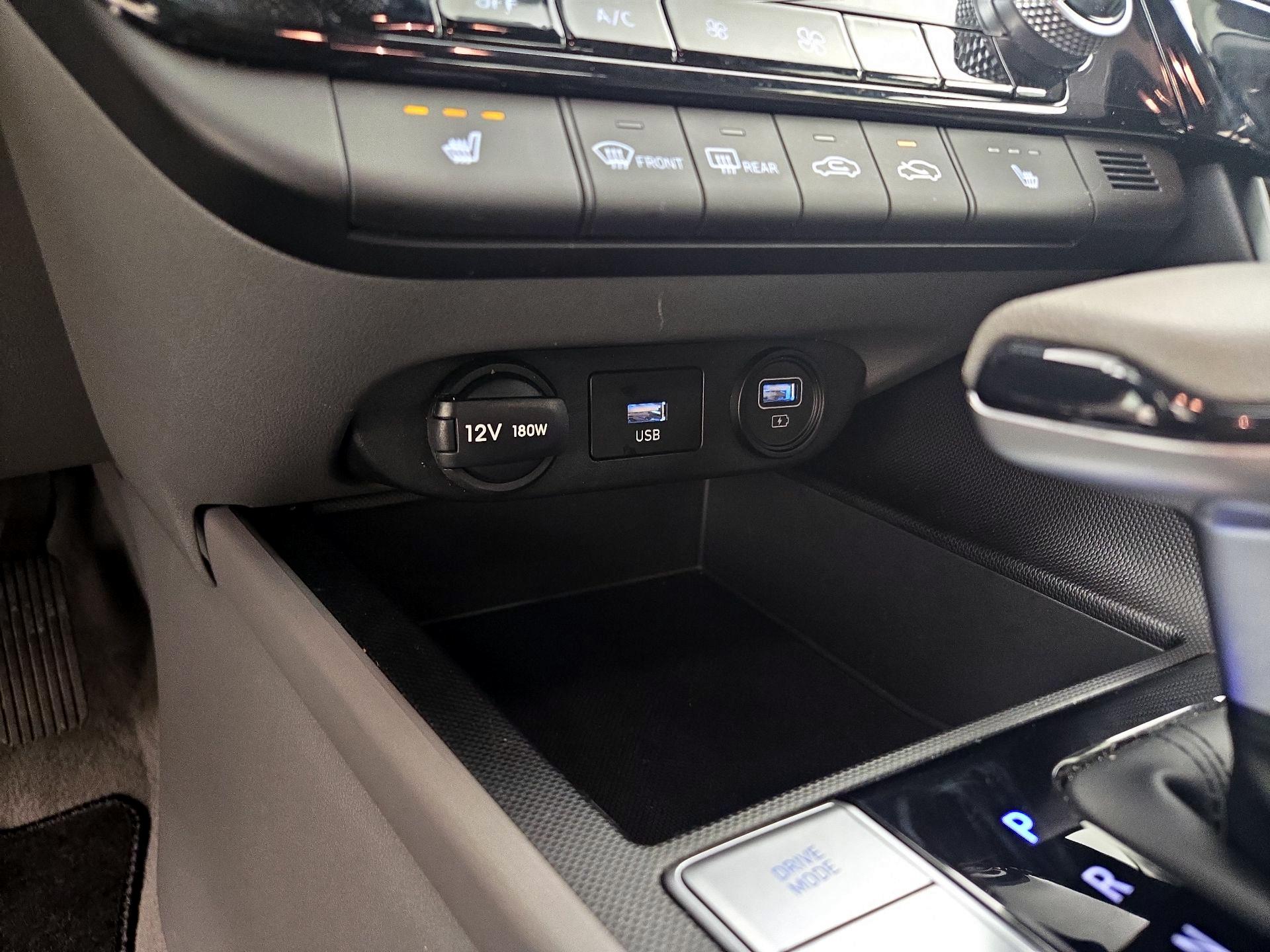 Thumbnail: 2023 Hyundai Elantra - 18