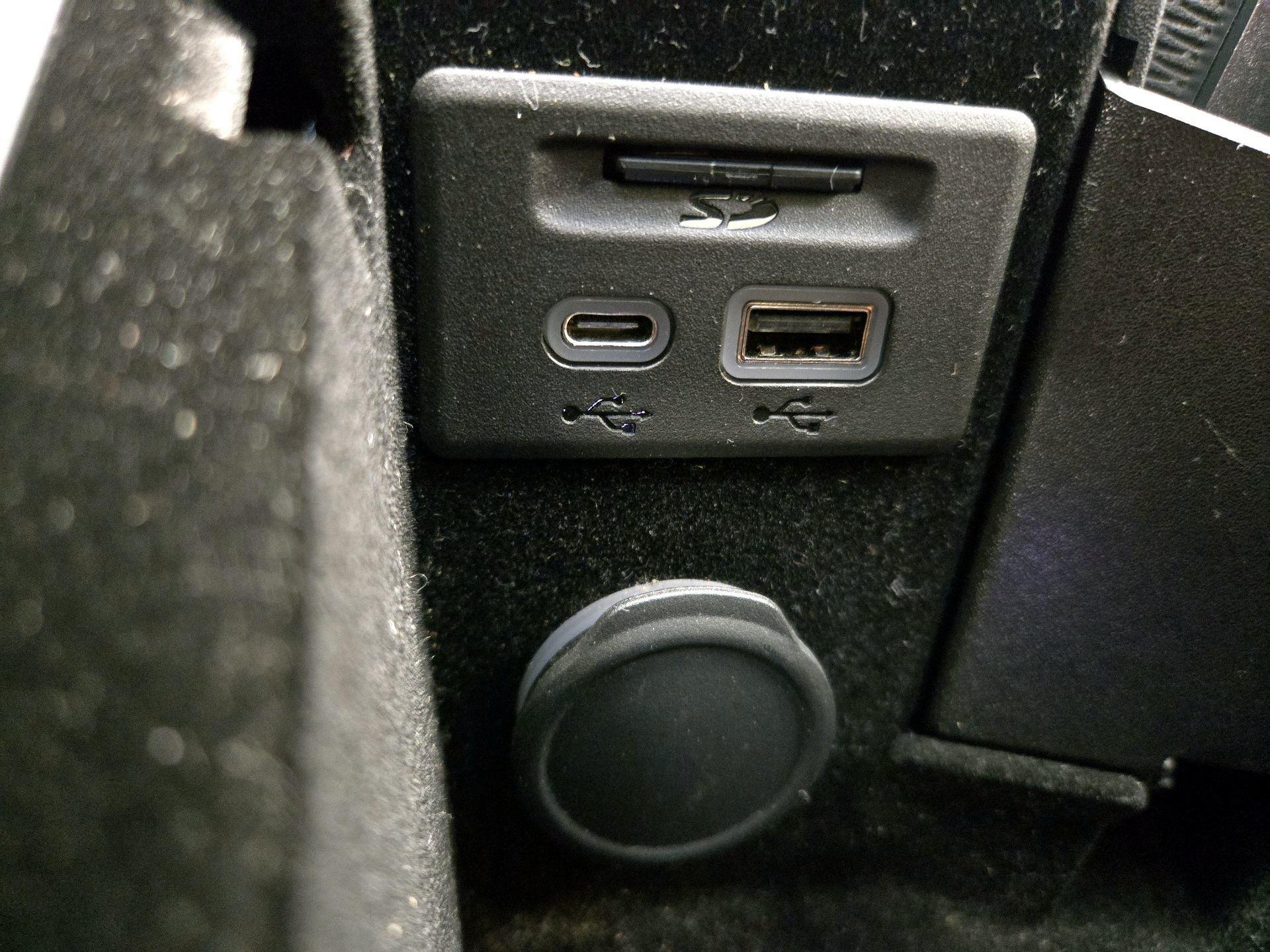 Thumbnail: 2023 Cadillac CT5 - 19