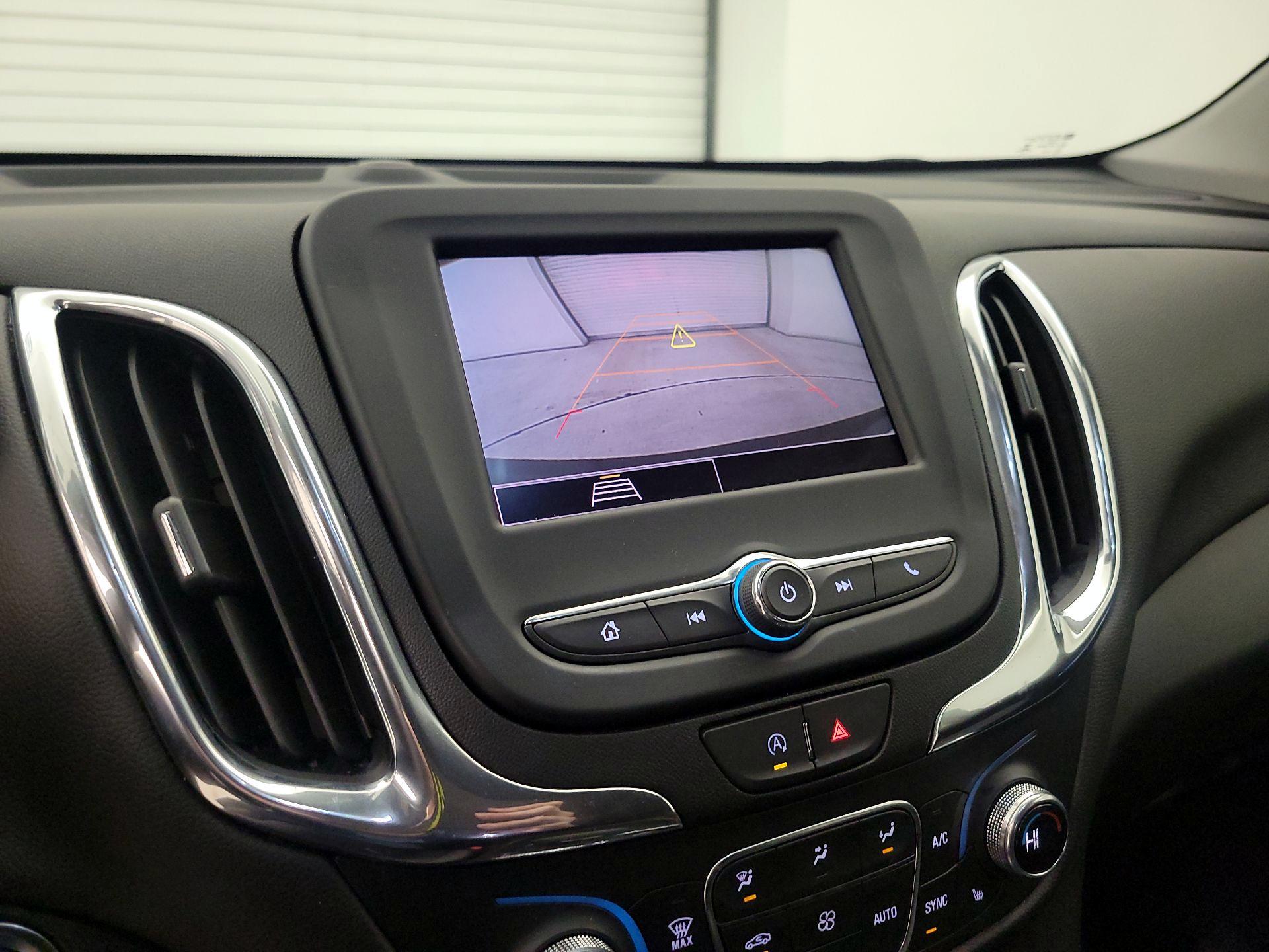 Thumbnail: 2022 Chevrolet Equinox - 14