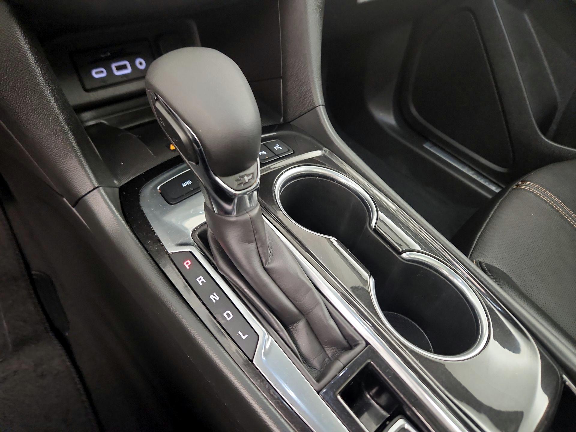 Thumbnail: 2022 Chevrolet Equinox - 15