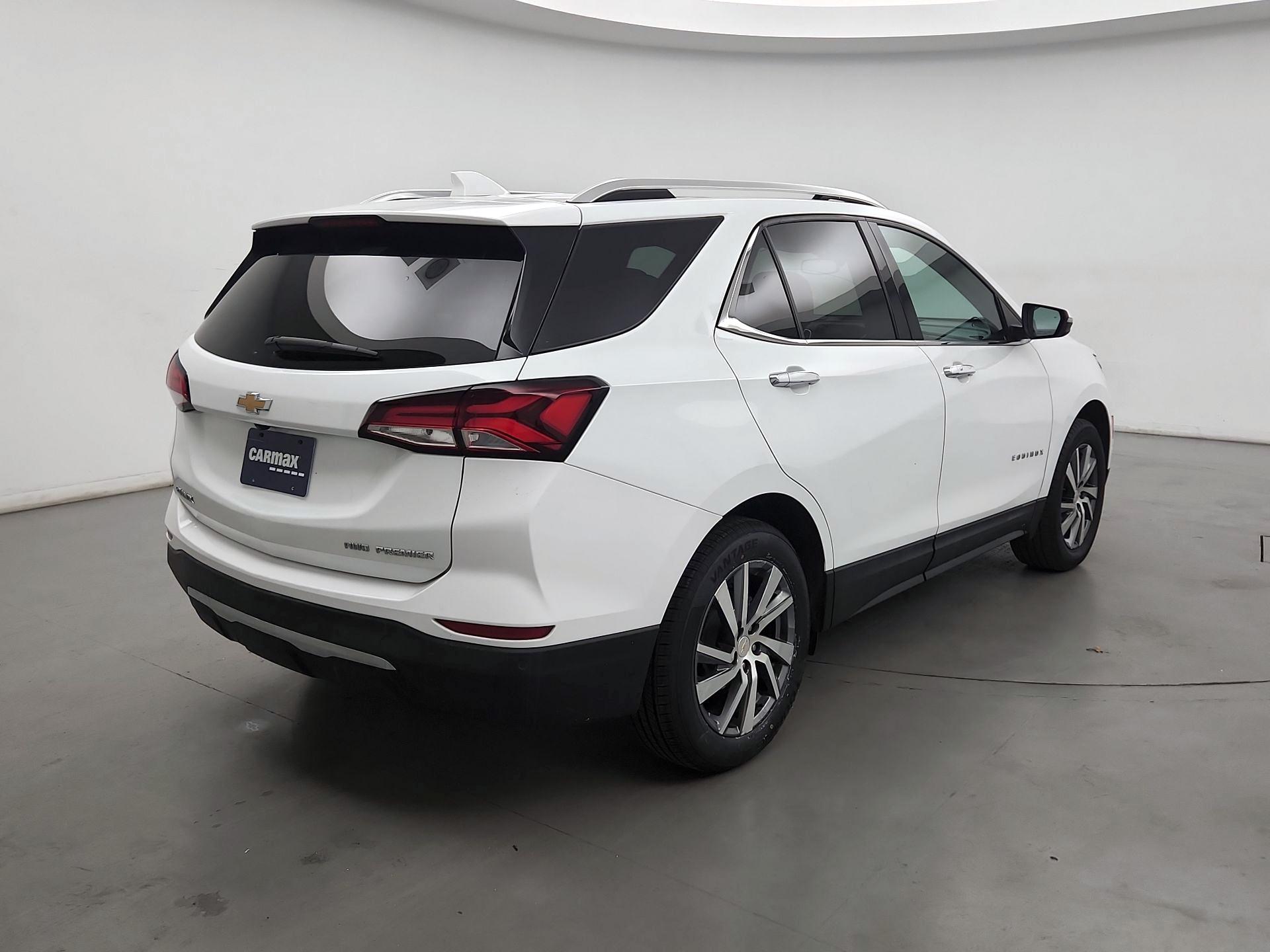 Thumbnail: 2022 Chevrolet Equinox - 5