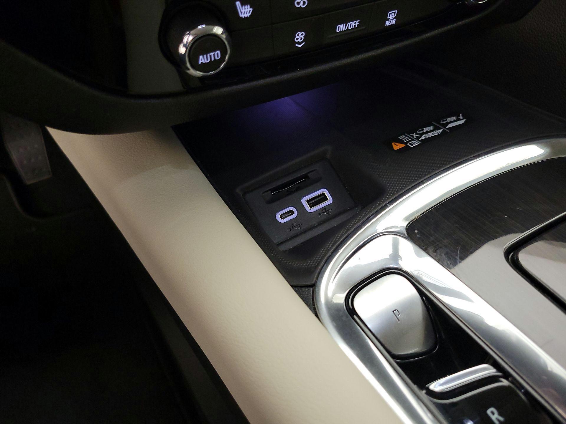 Thumbnail: 2023 Buick Enclave - 18