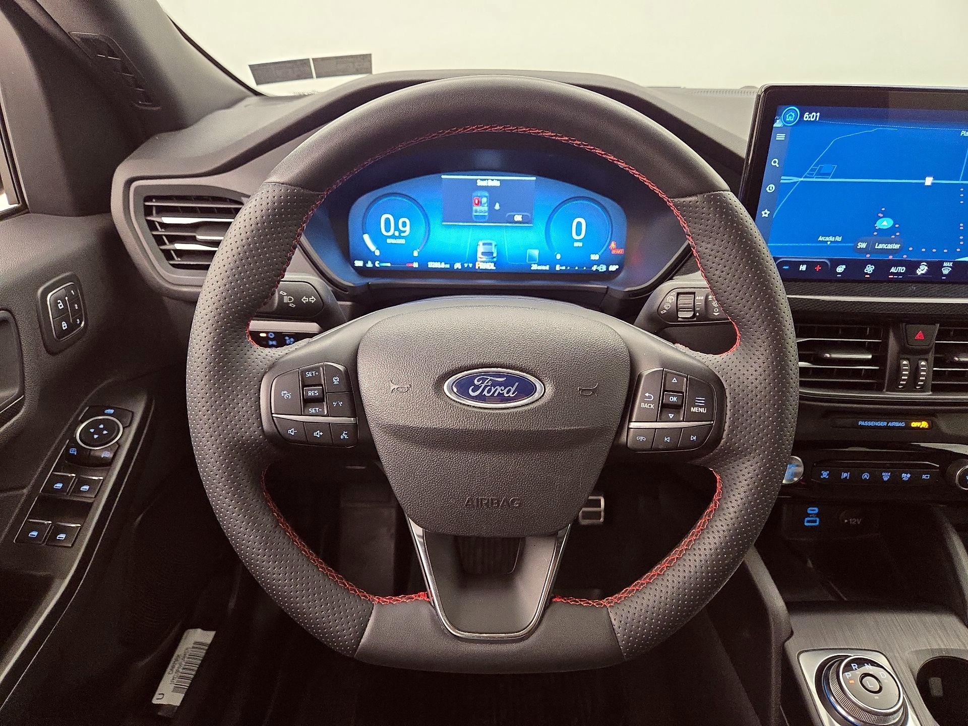 Thumbnail: 2023 Ford Escape - 10