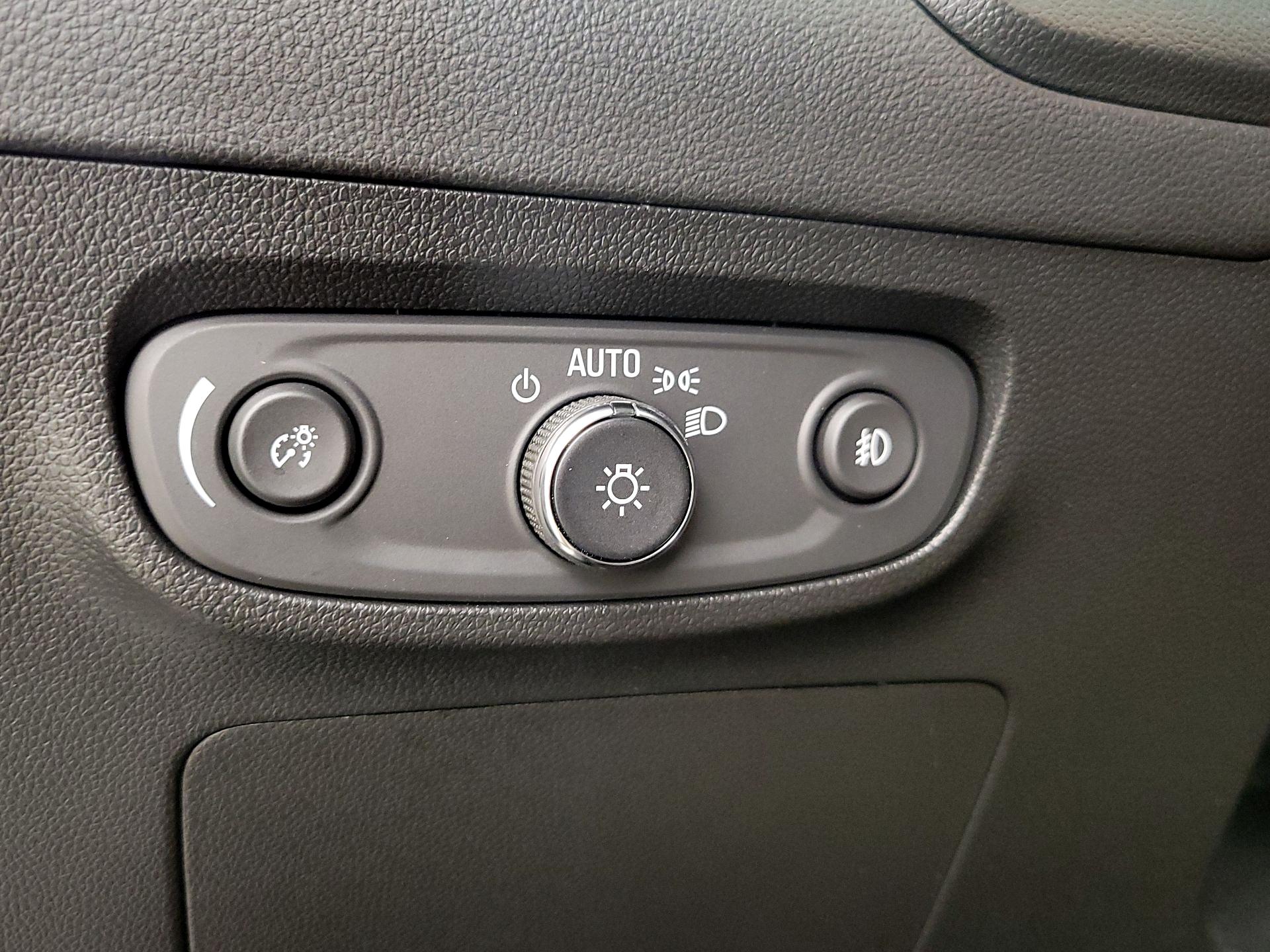 Thumbnail: 2023 Buick Encore GX - 13