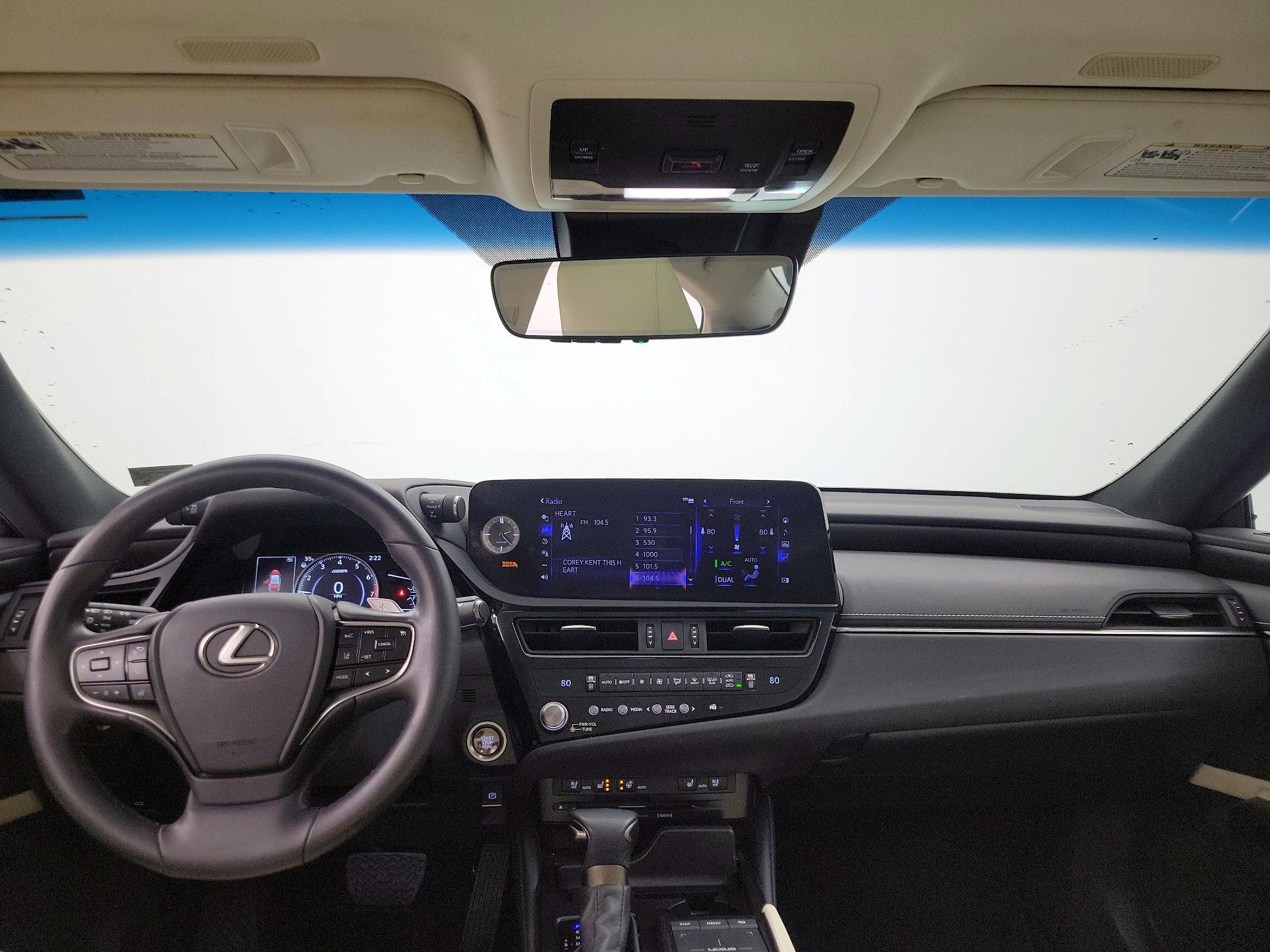 Thumbnail: 2022 Lexus ES - 9