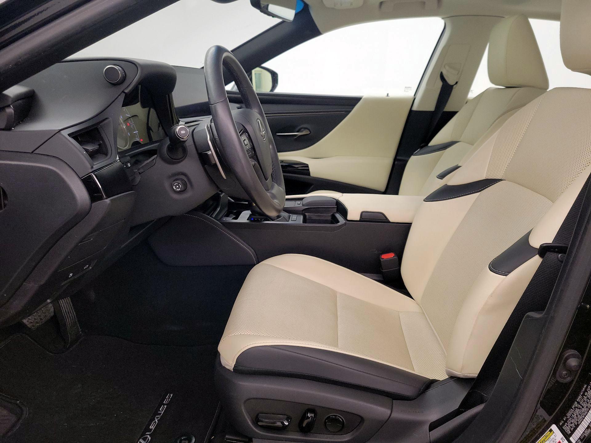 Thumbnail: 2022 Lexus ES - 11