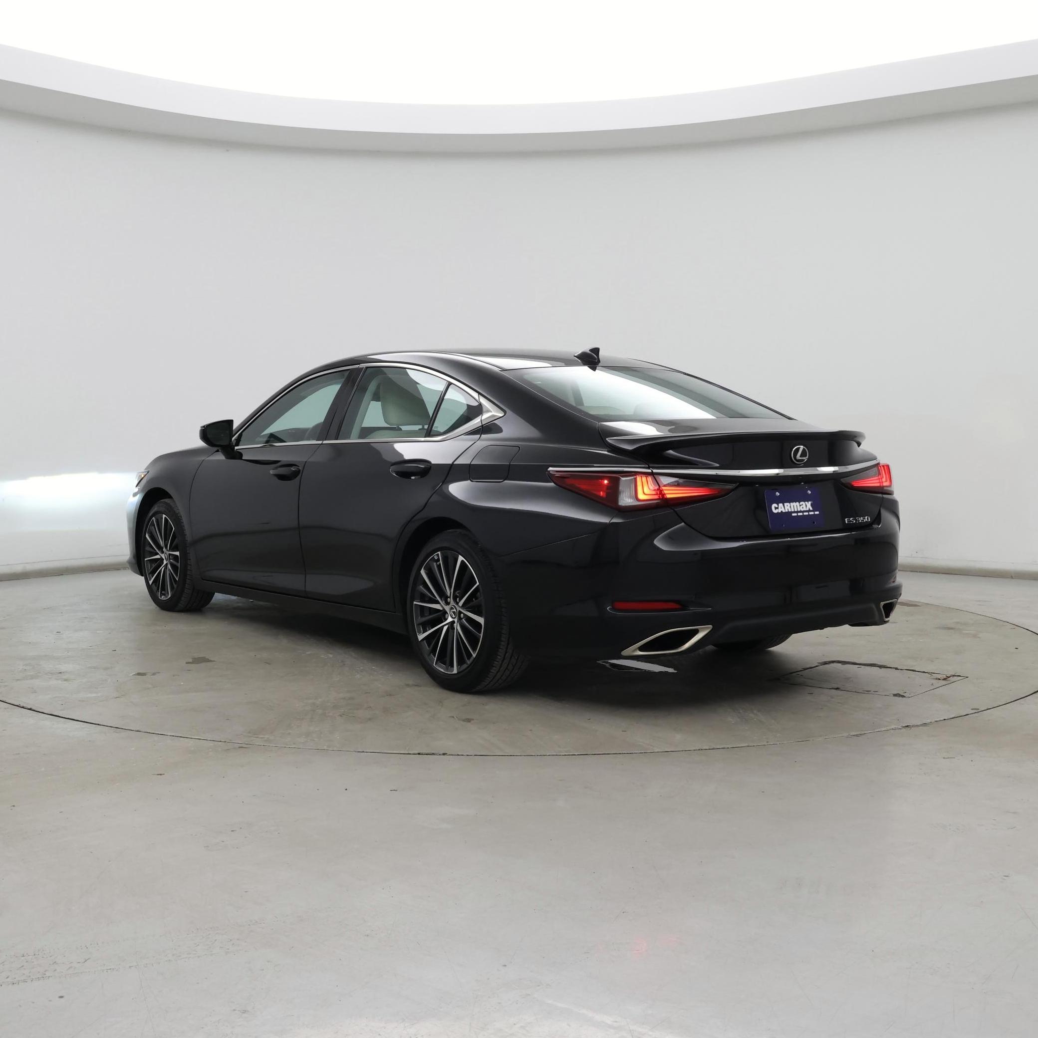 Thumbnail: 2022 Lexus ES - 2