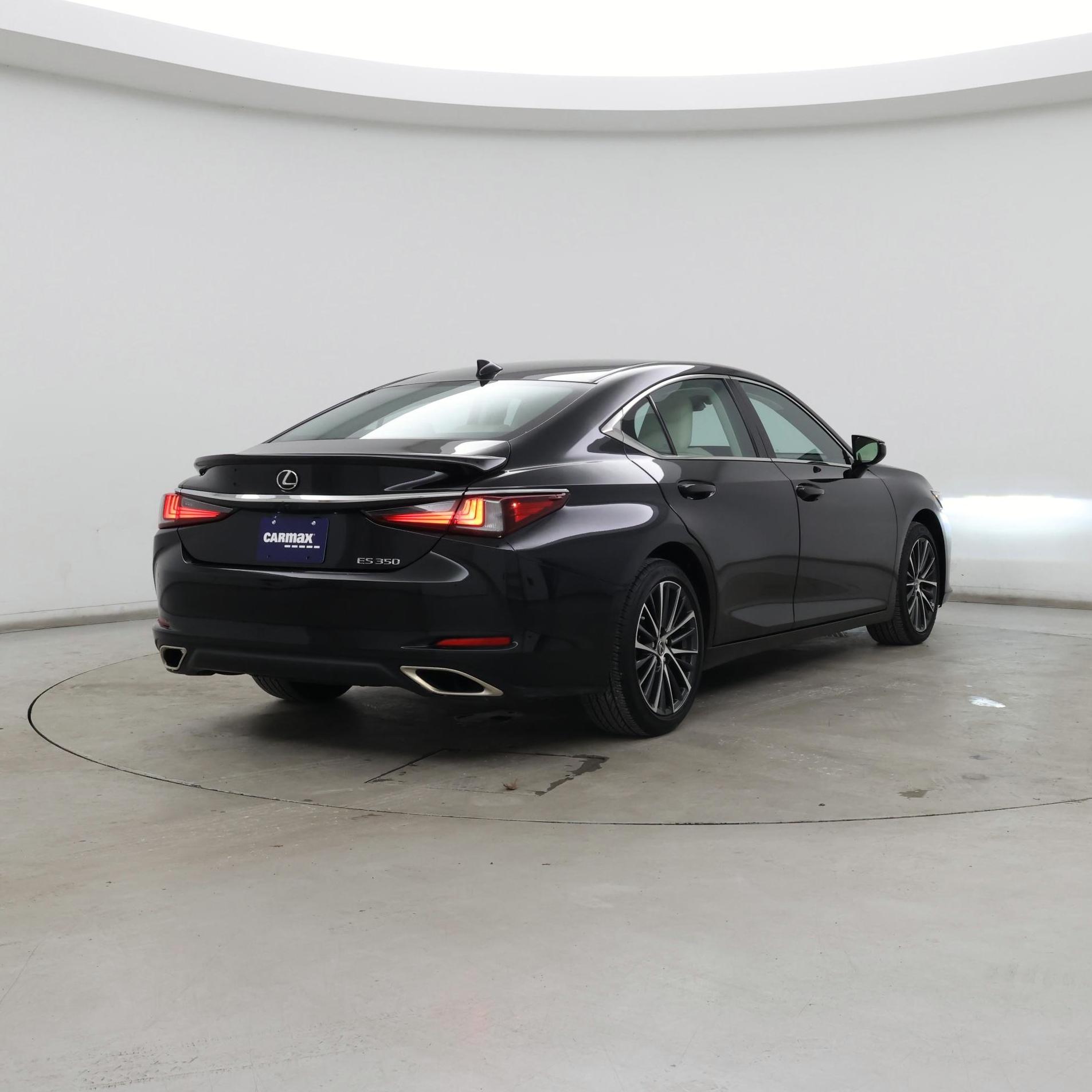 Thumbnail: 2022 Lexus ES - 8