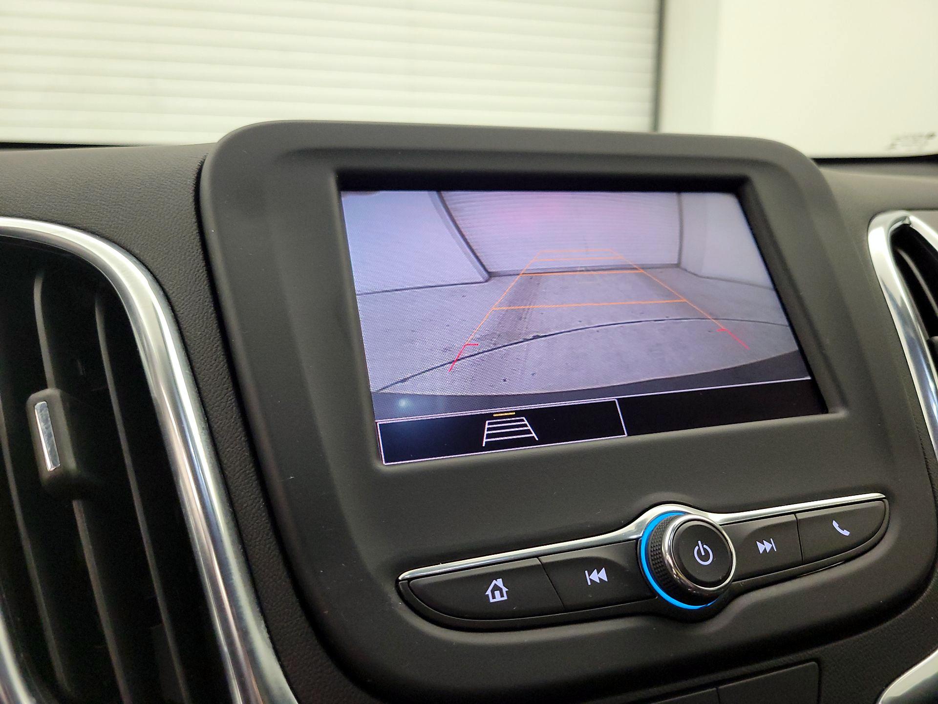 Thumbnail: 2022 Chevrolet Equinox - 14