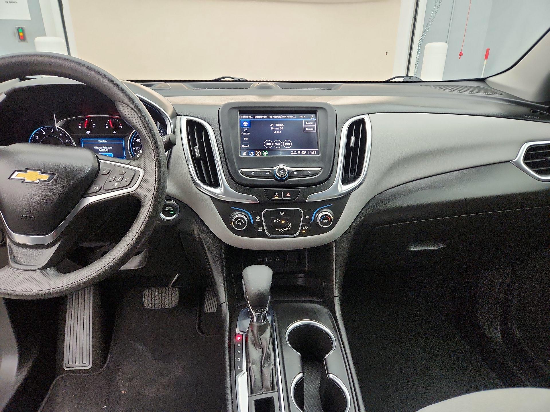 Thumbnail: 2022 Chevrolet Equinox - 9