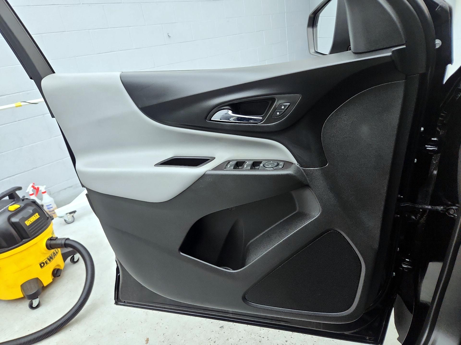 Thumbnail: 2022 Chevrolet Equinox - 12