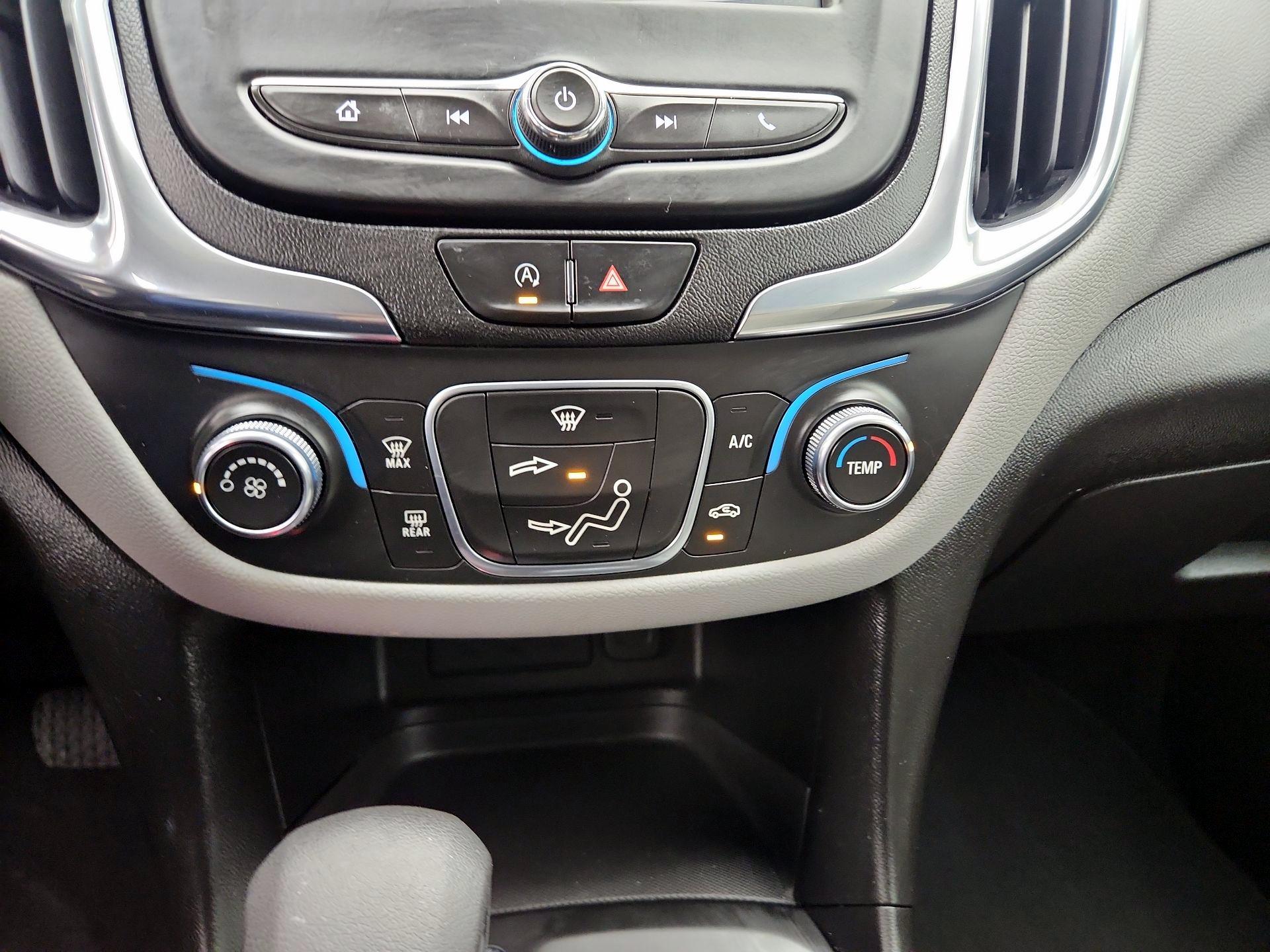 Thumbnail: 2022 Chevrolet Equinox - 16