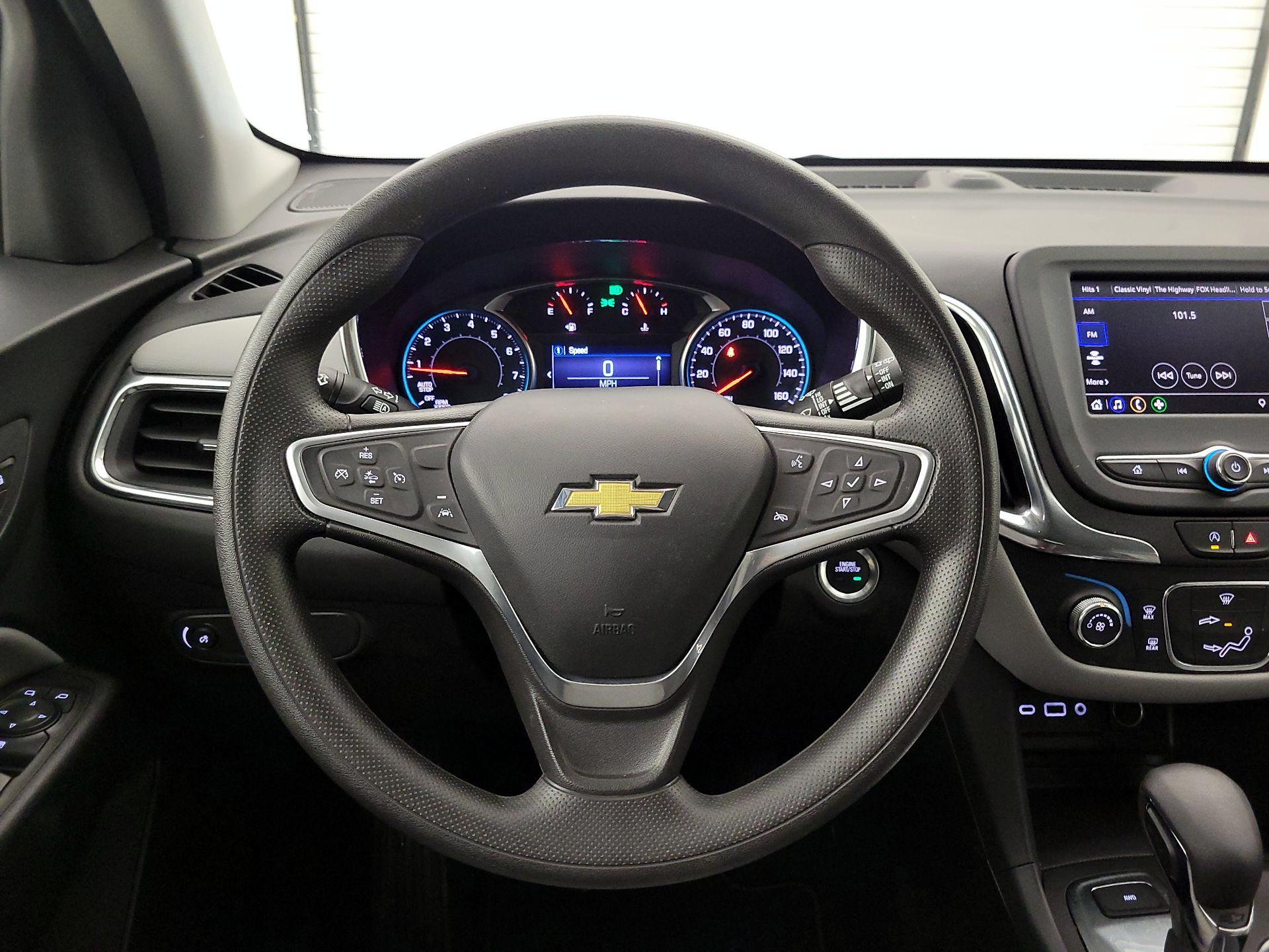 Thumbnail: 2022 Chevrolet Equinox - 10