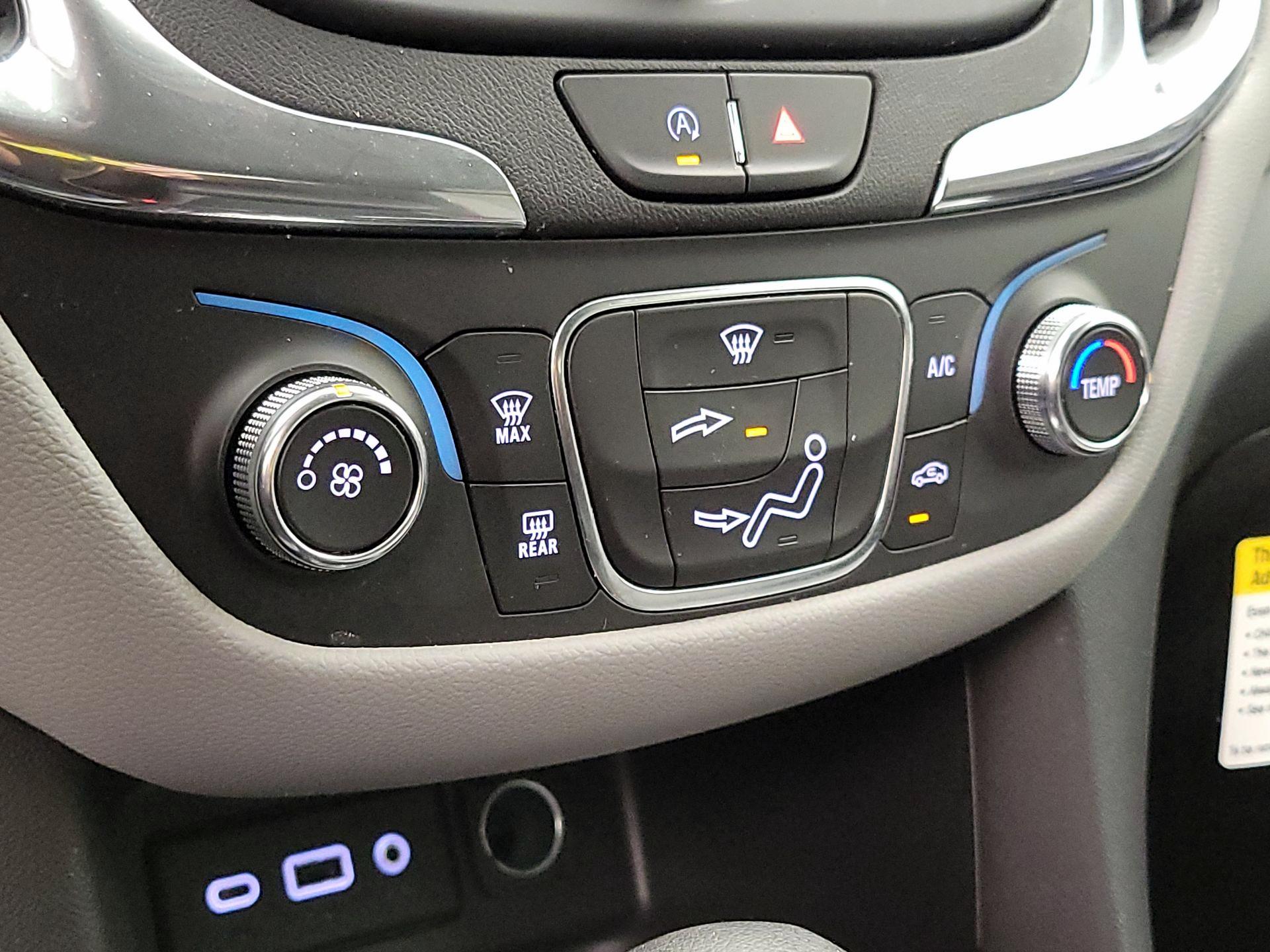 Thumbnail: 2022 Chevrolet Equinox - 16