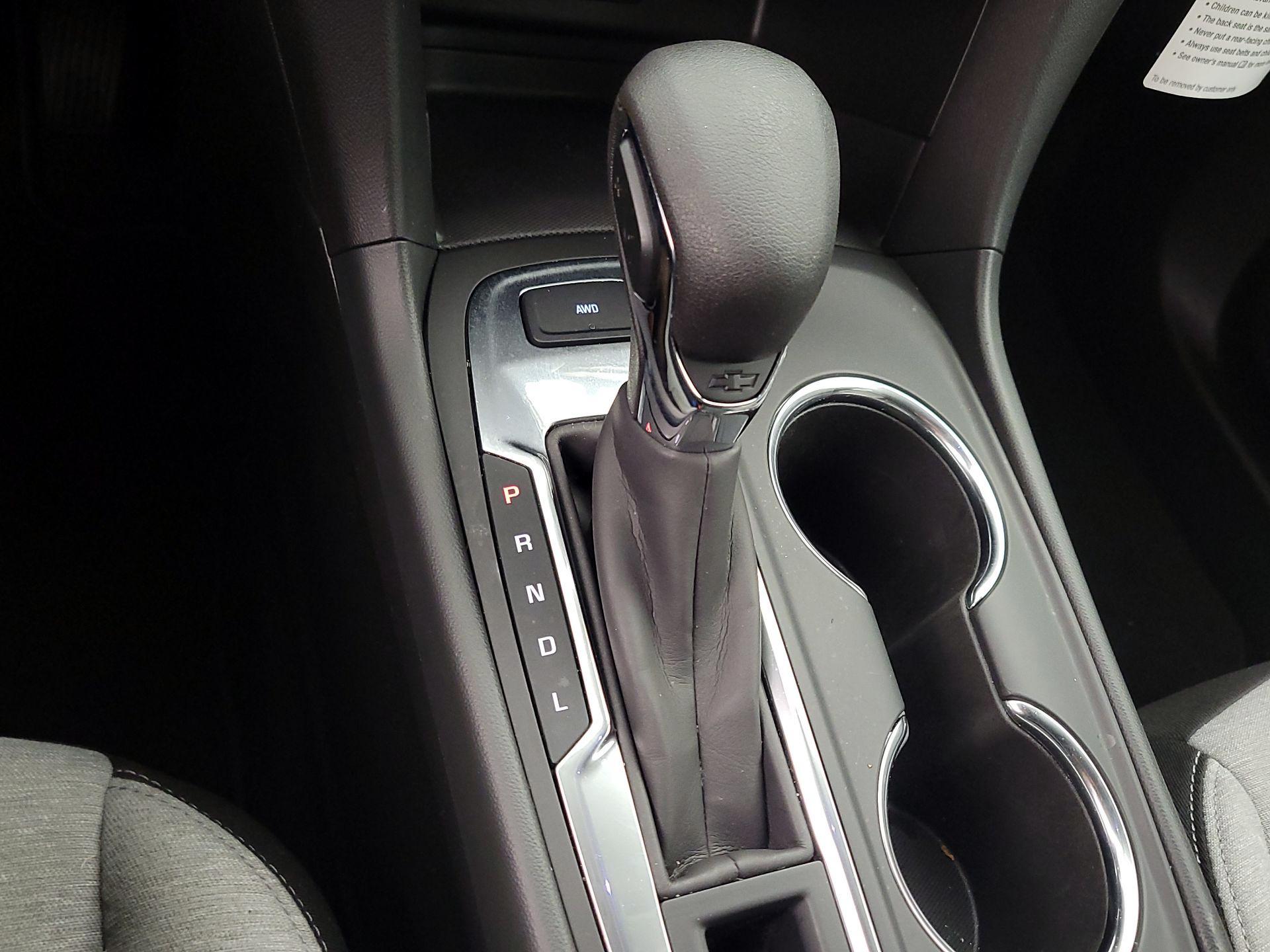 Thumbnail: 2022 Chevrolet Equinox - 17