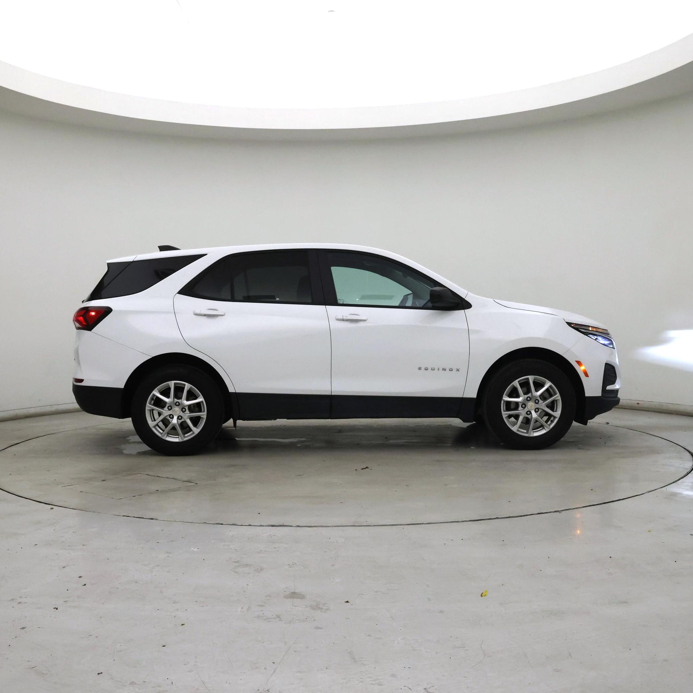 Thumbnail: 2022 Chevrolet Equinox - 7