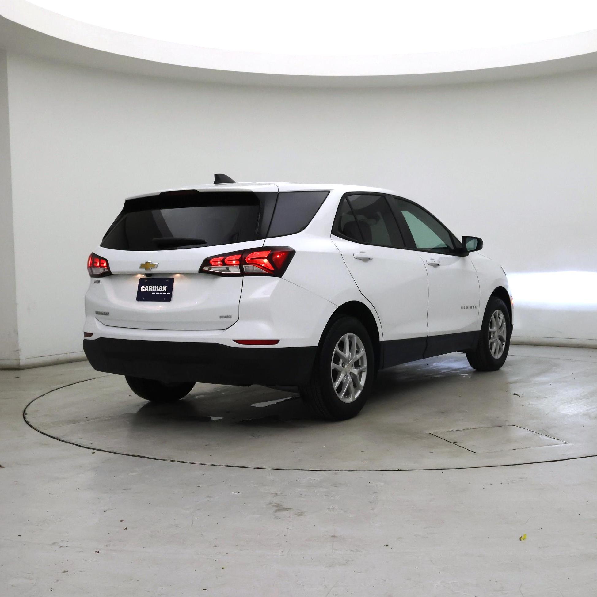 Thumbnail: 2022 Chevrolet Equinox - 8