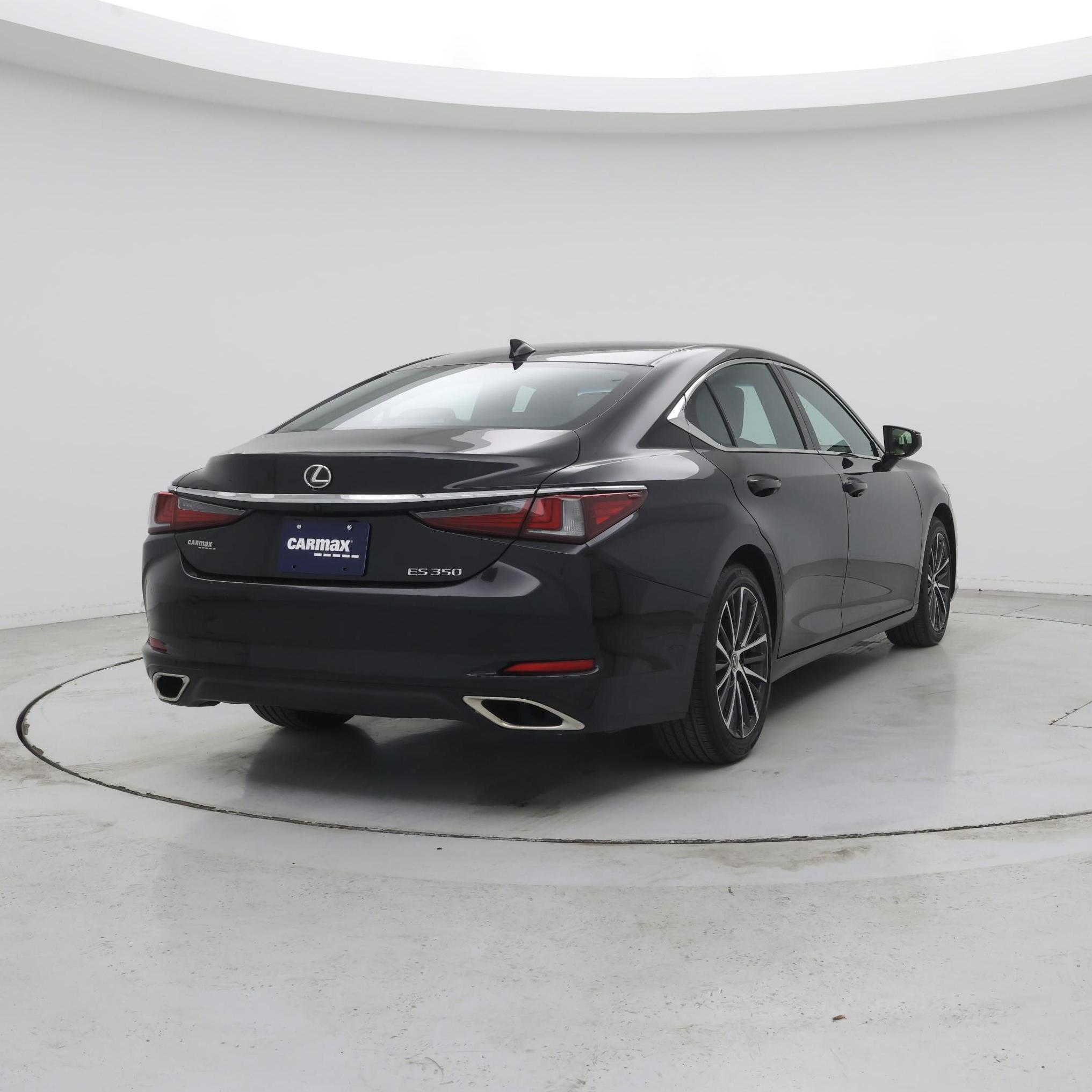 Thumbnail: 2024 Lexus ES - 8