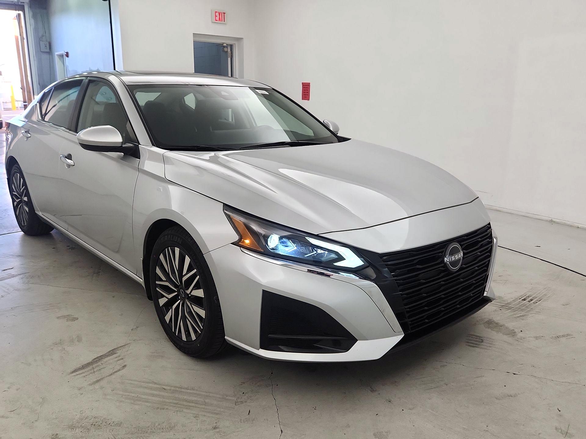 Thumbnail: 2023 Nissan Altima - 1