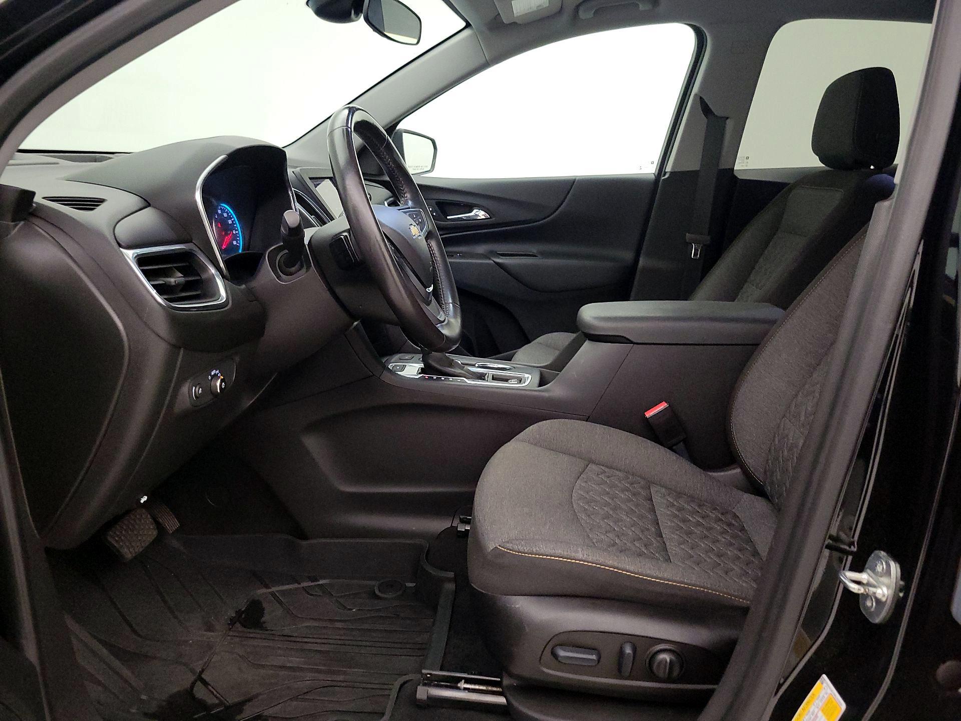 Thumbnail: 2022 Chevrolet Equinox - 11