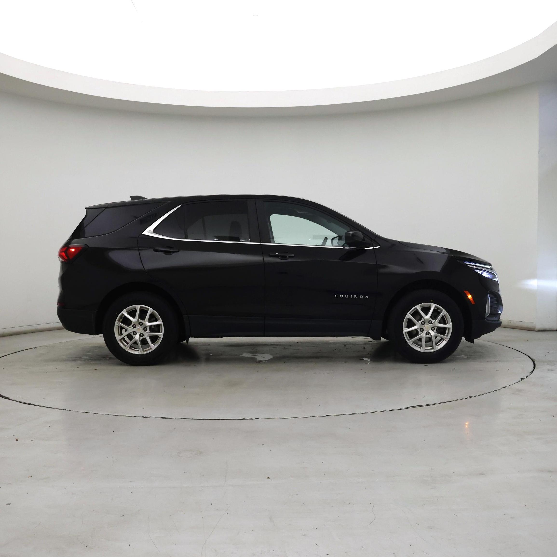 Thumbnail: 2022 Chevrolet Equinox - 7