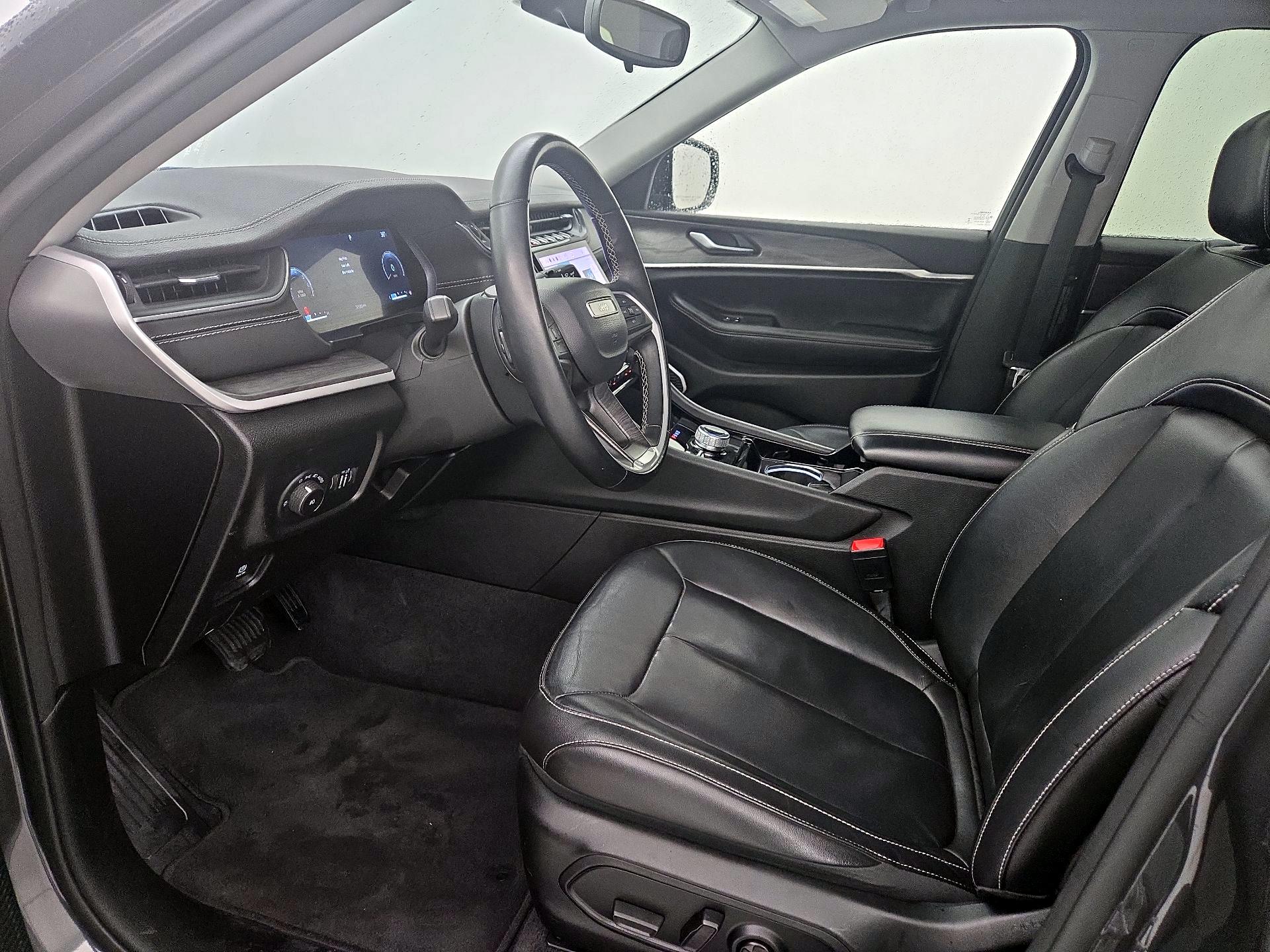 Thumbnail: 2022 Jeep Grand Cherokee L - 11