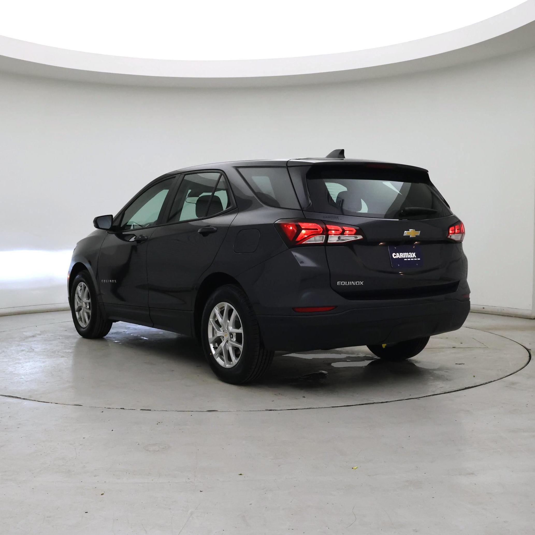 Thumbnail: 2022 Chevrolet Equinox - 2