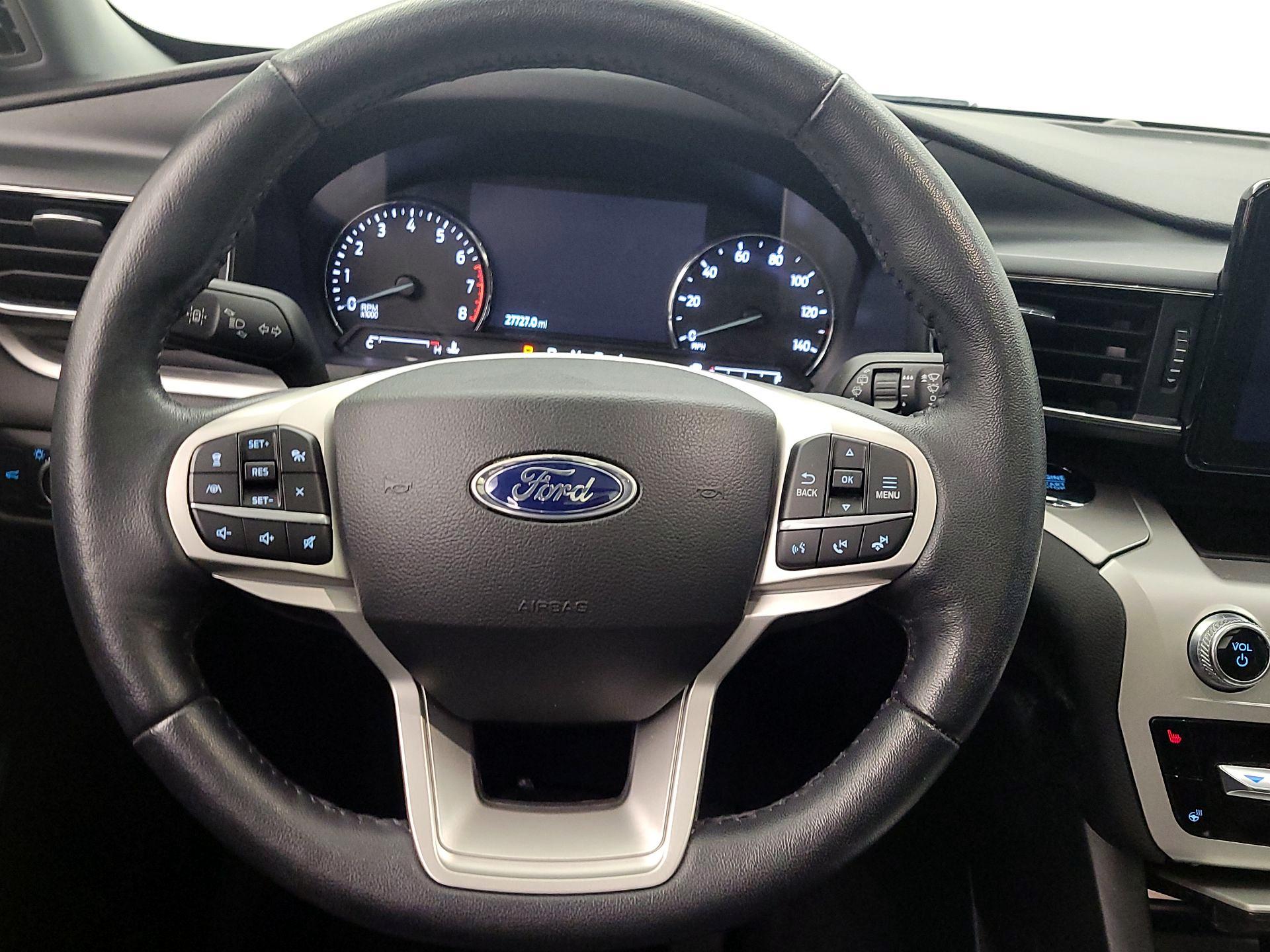 Thumbnail: 2022 Ford Explorer - 10