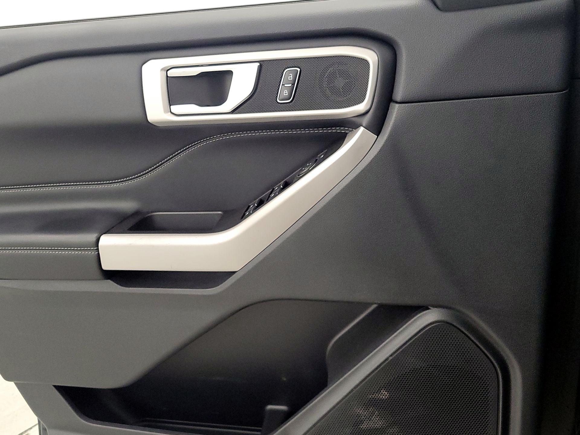 Thumbnail: 2022 Ford Explorer - 12