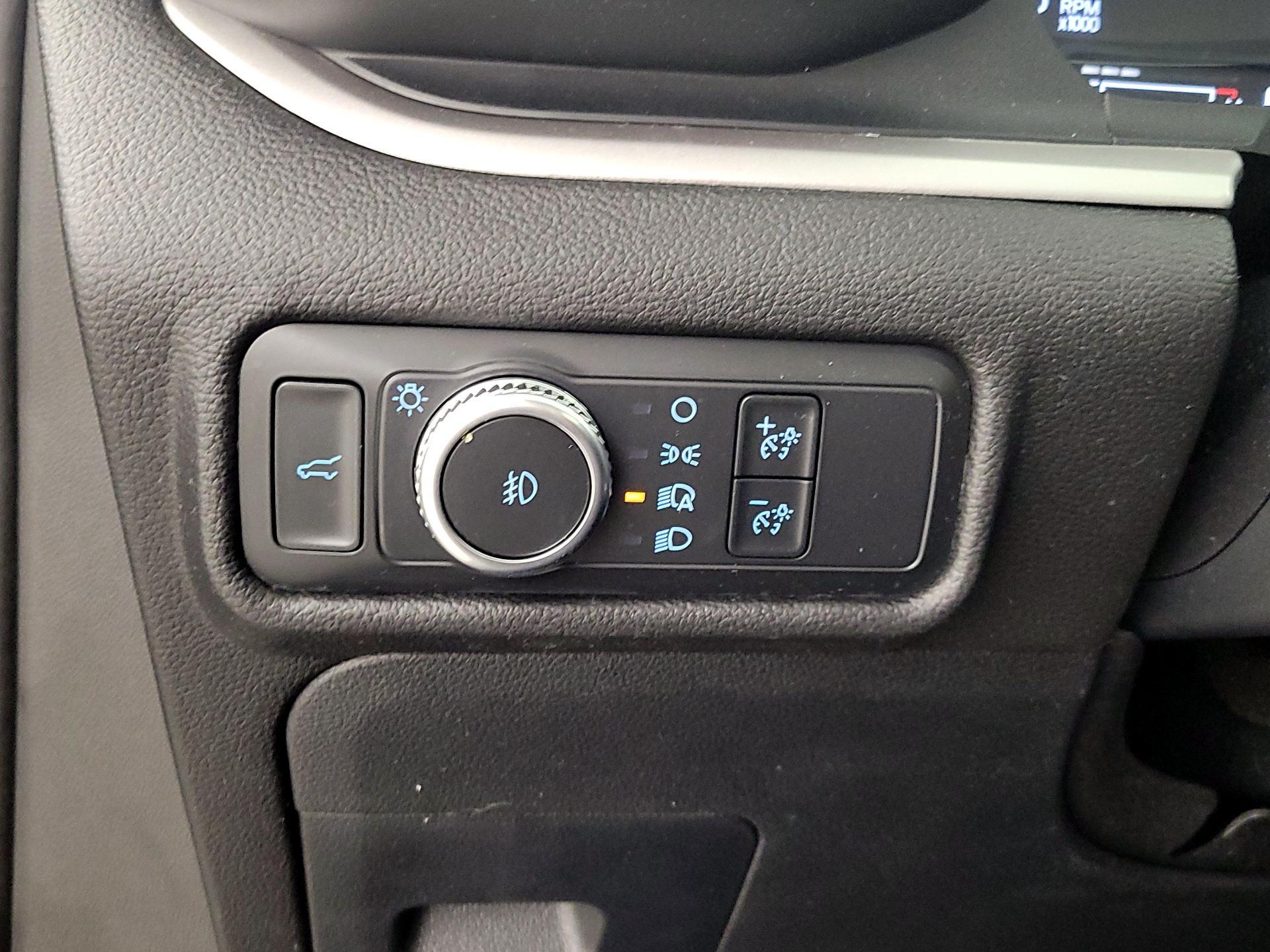 Thumbnail: 2022 Ford Explorer - 13