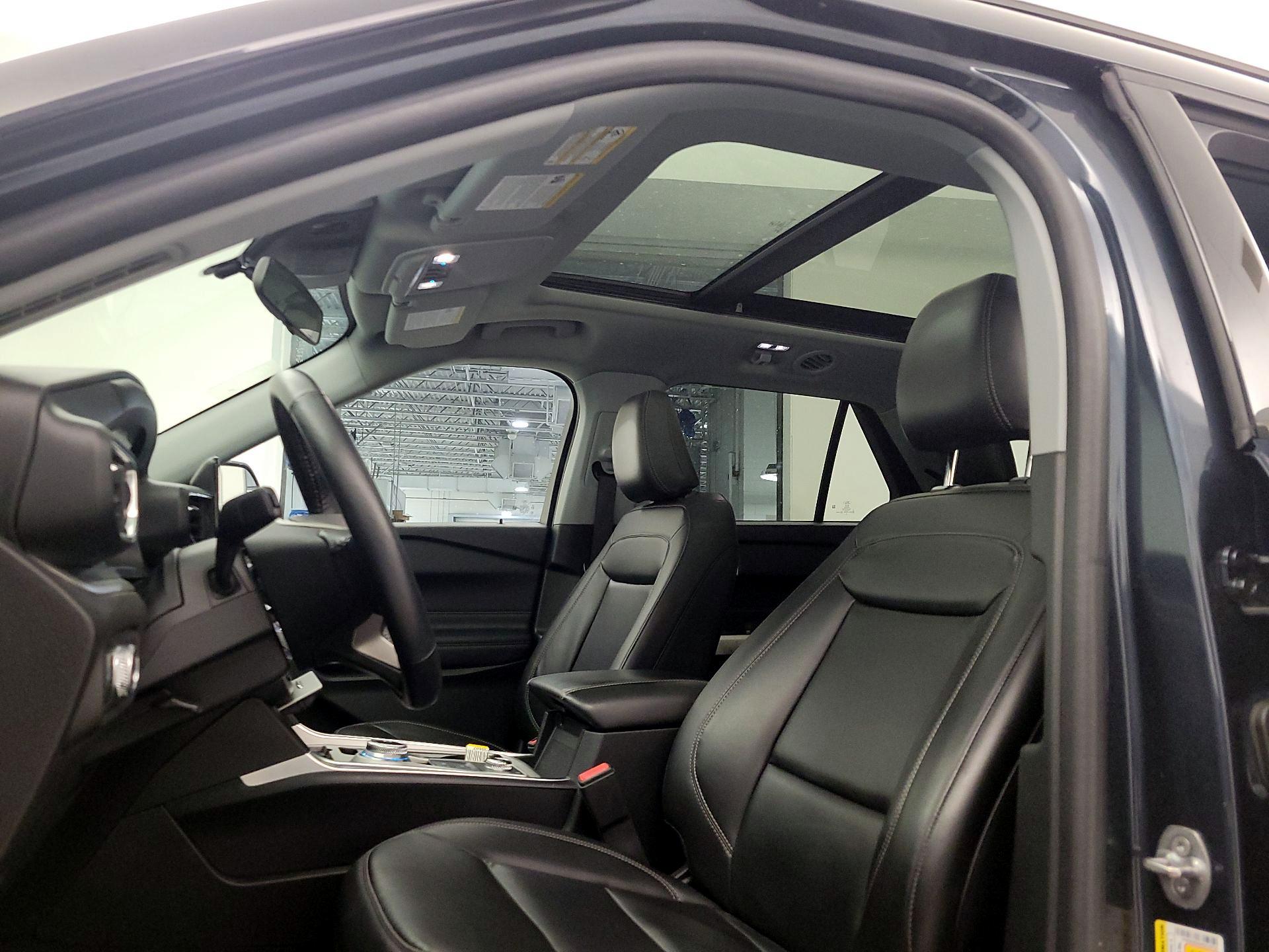 Thumbnail: 2022 Ford Explorer - 20