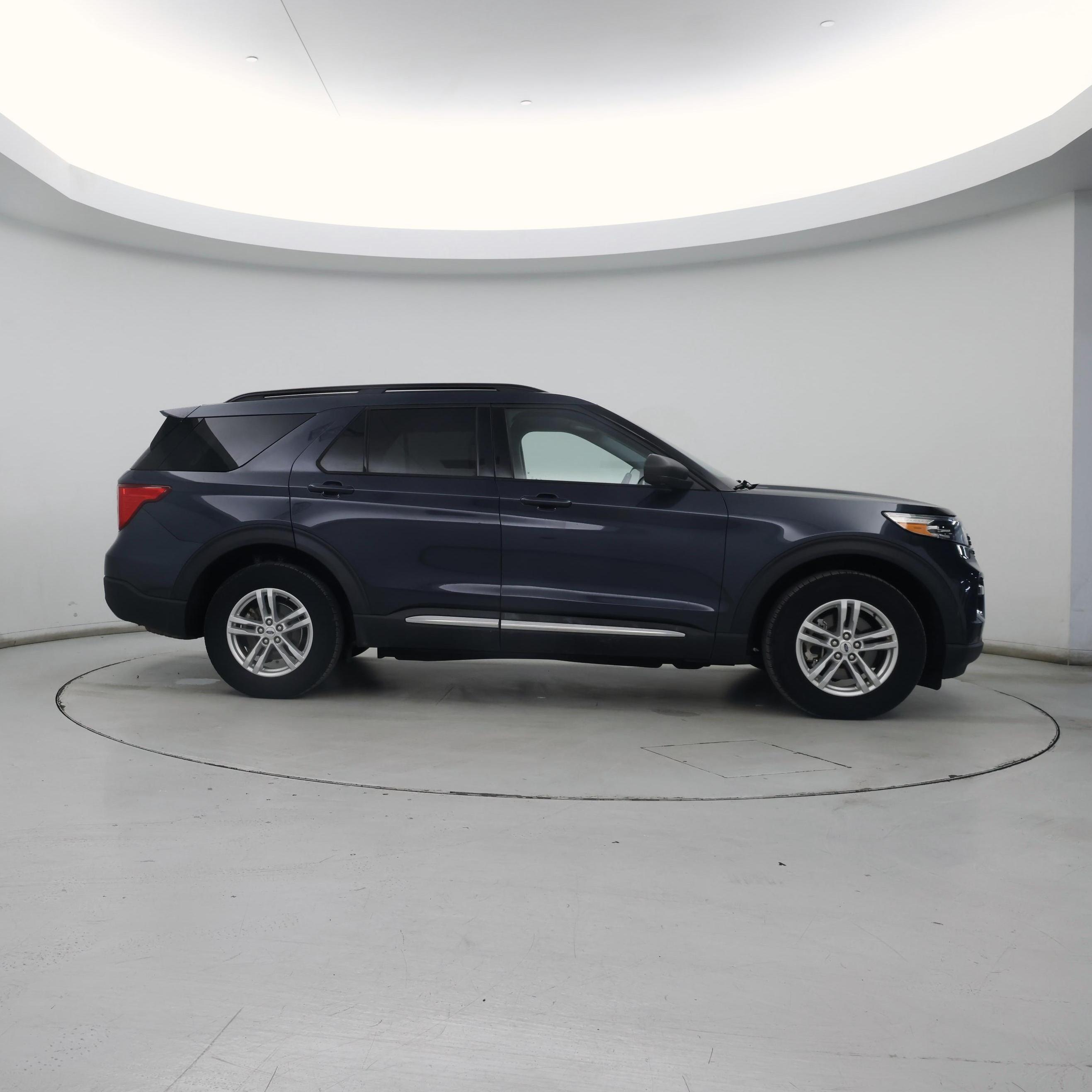 Thumbnail: 2022 Ford Explorer - 7