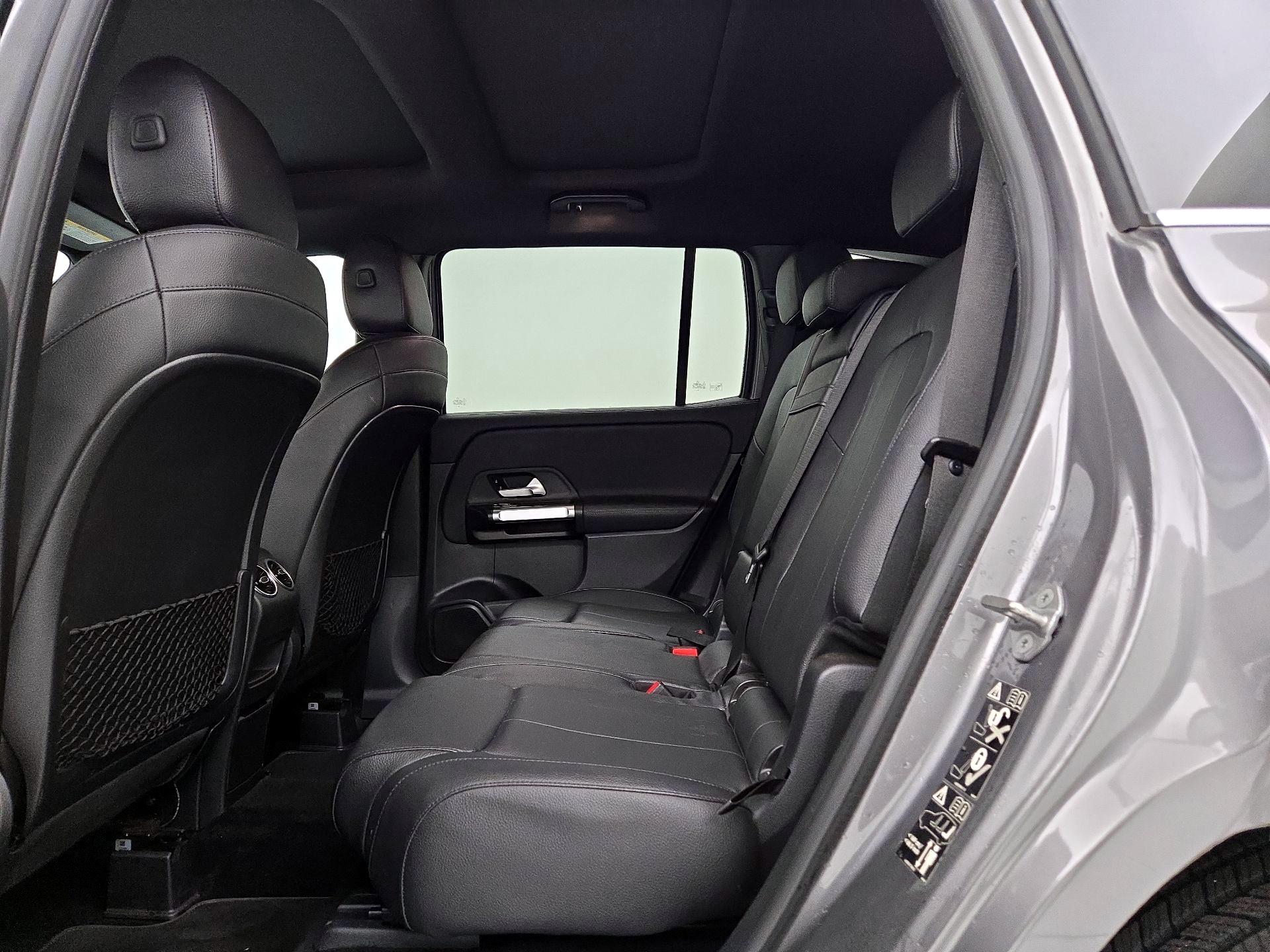 Thumbnail: 2021 Mercedes-Benz GLB - 19