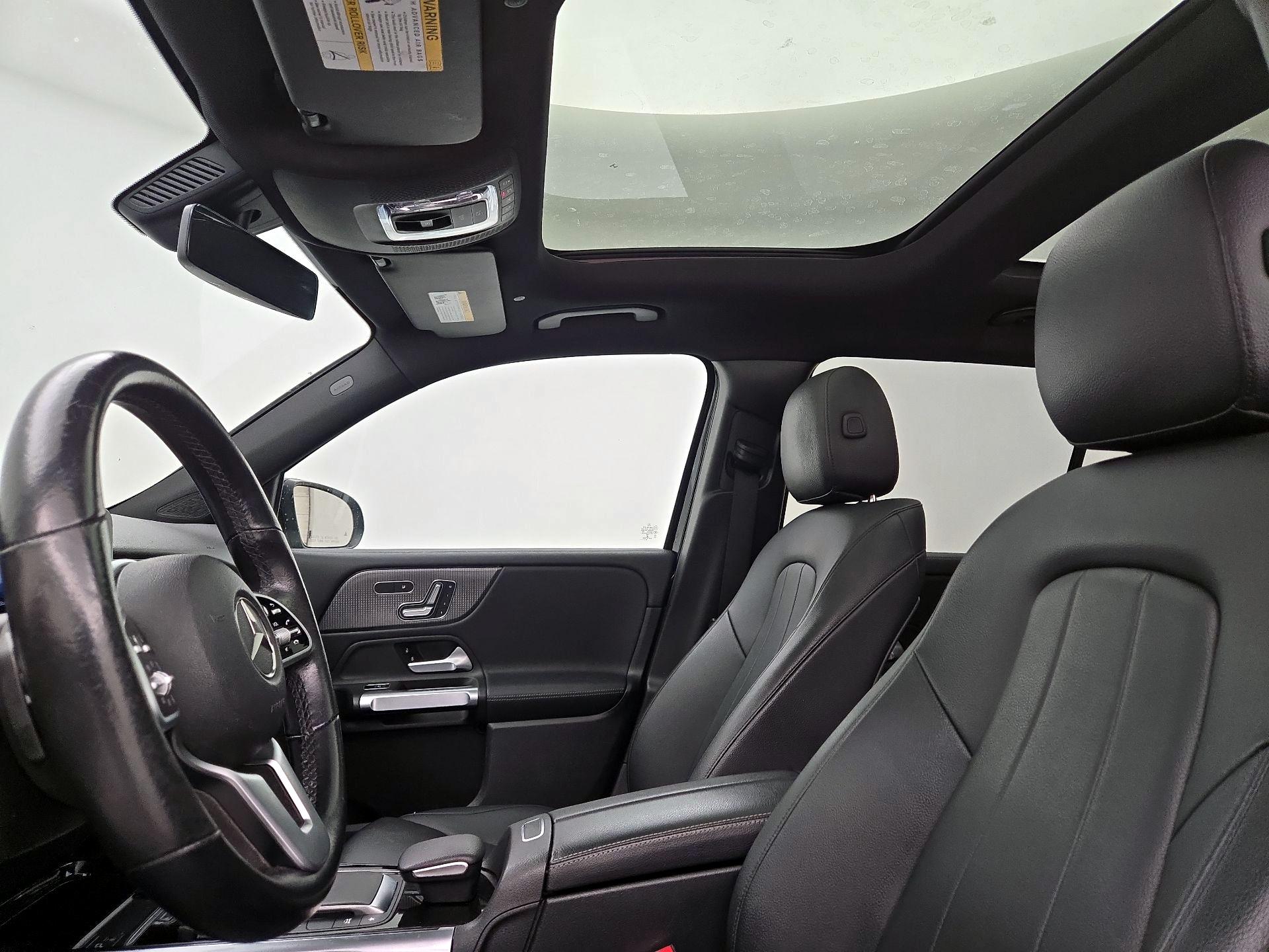 Thumbnail: 2021 Mercedes-Benz GLB - 18