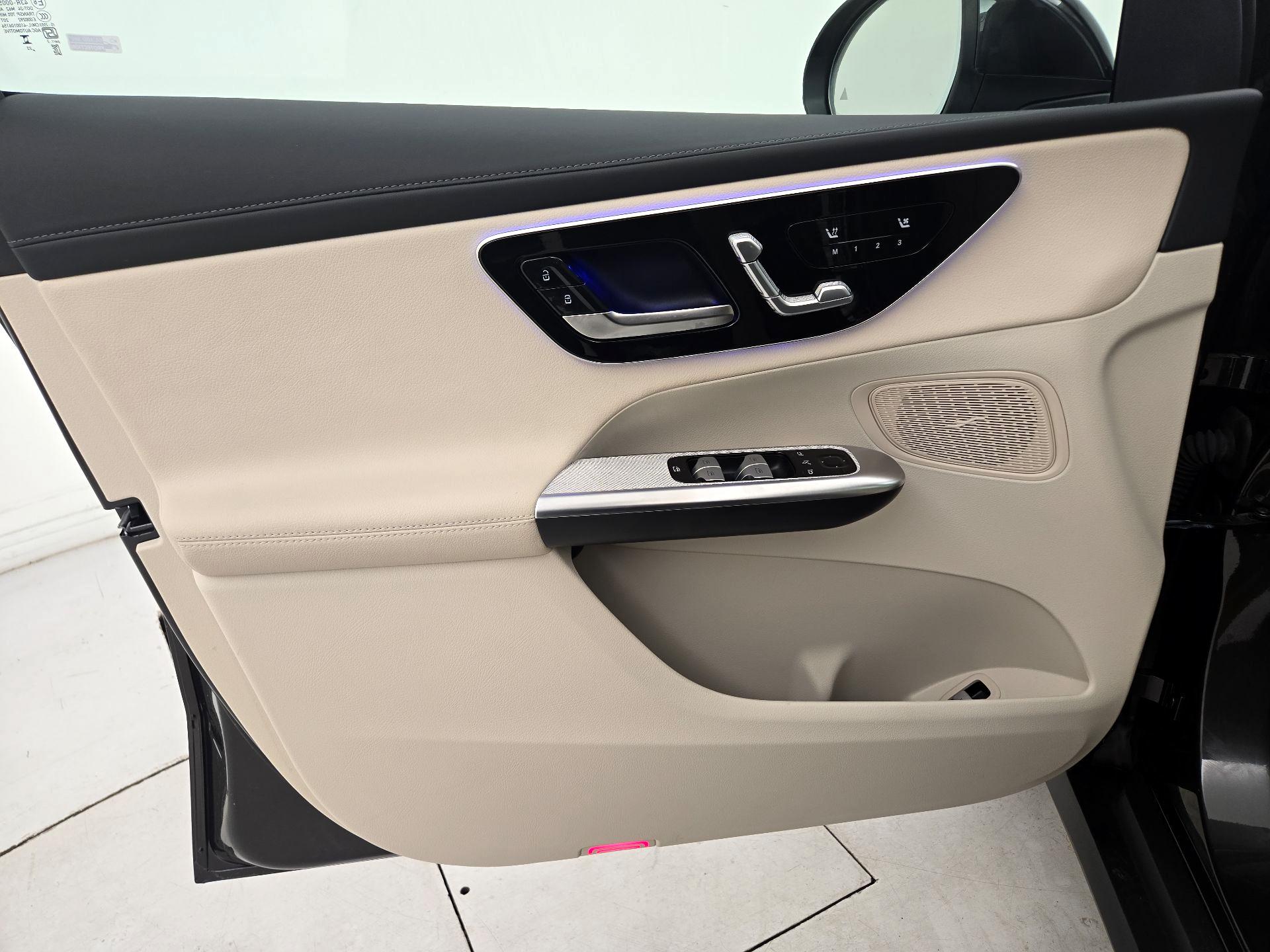 Thumbnail: 2023 Mercedes-Benz GLC - 12