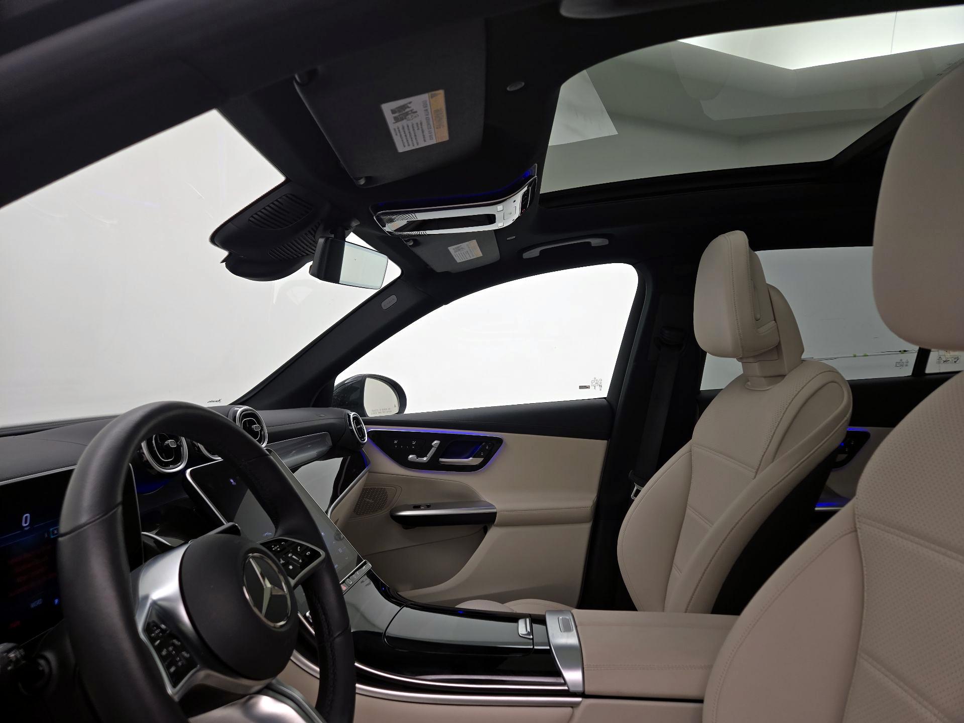 Thumbnail: 2023 Mercedes-Benz GLC - 19