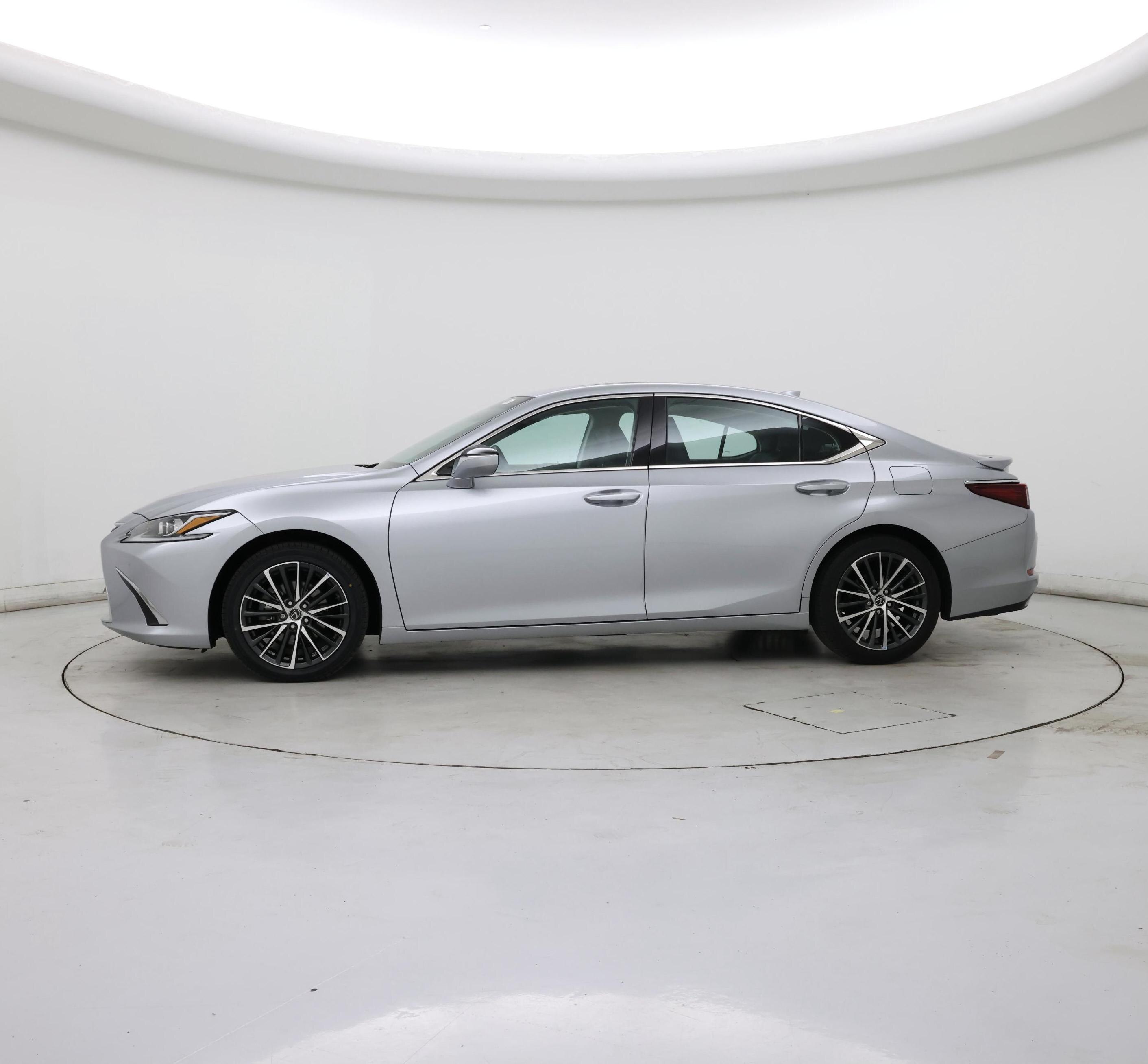 Thumbnail: 2023 Lexus ES - 3