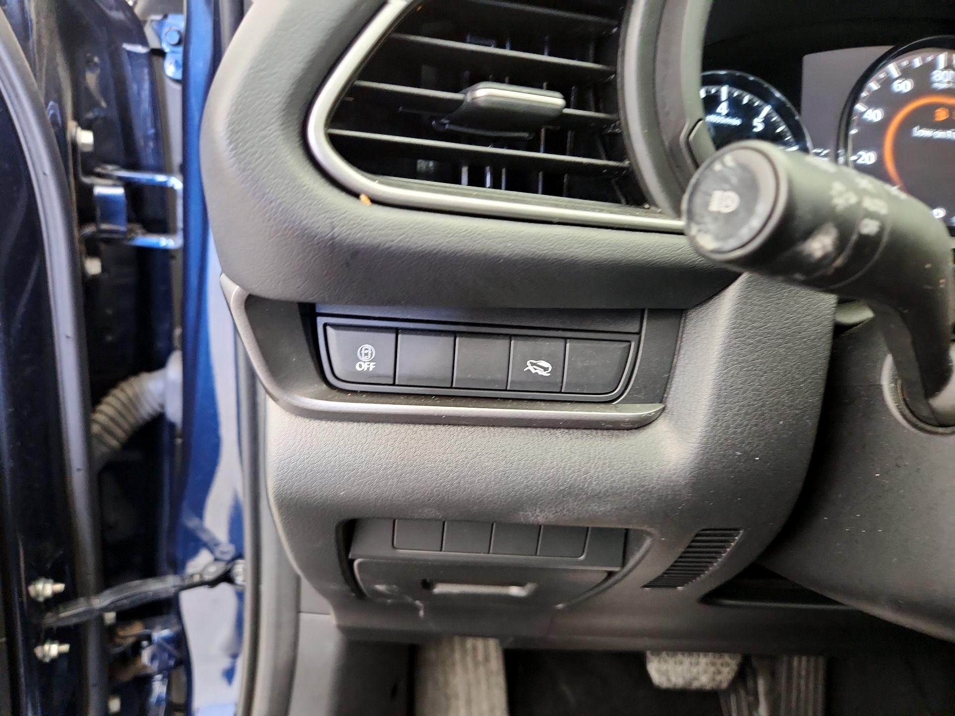 Thumbnail: 2023 Mazda CX-30 - 13