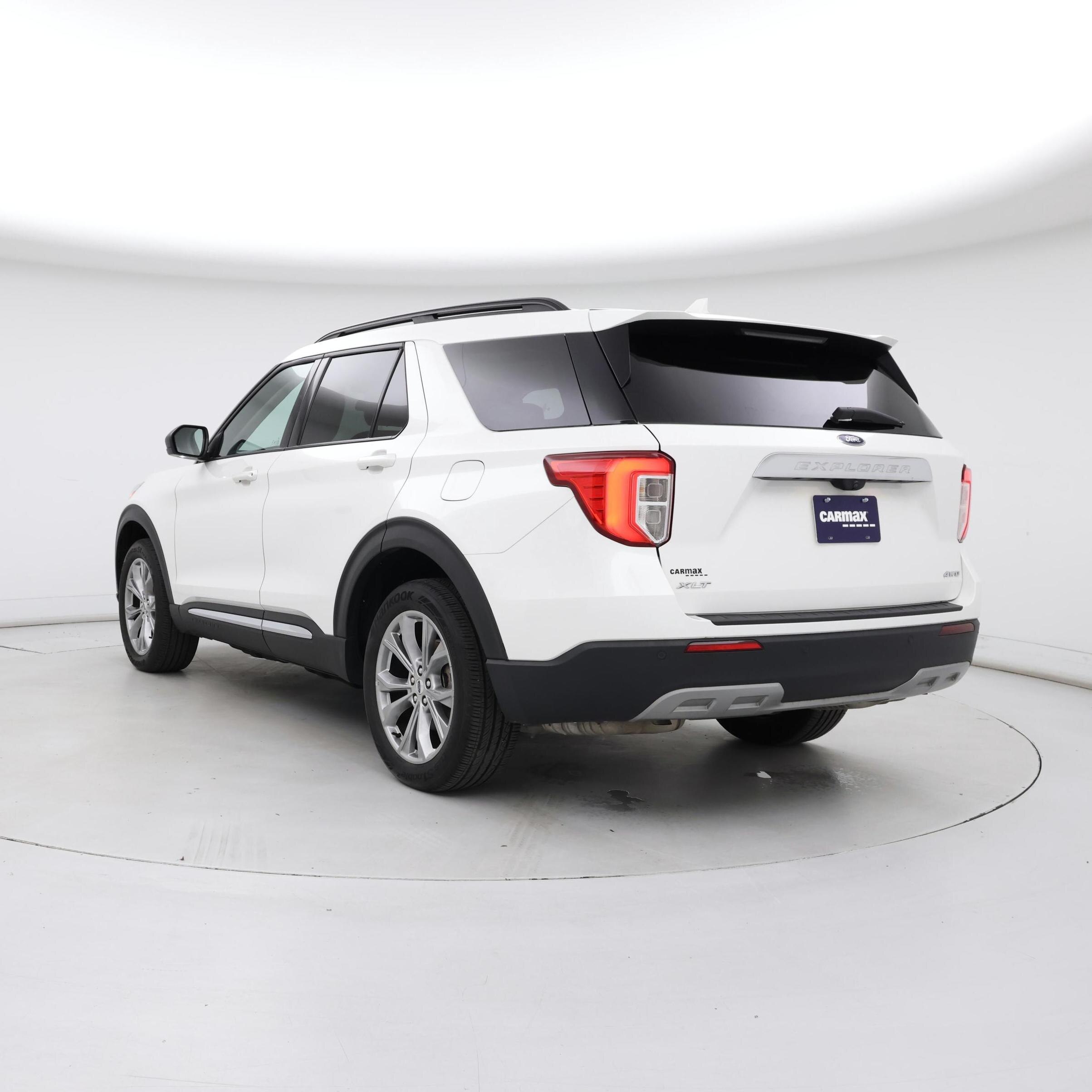 Thumbnail: 2022 Ford Explorer - 2
