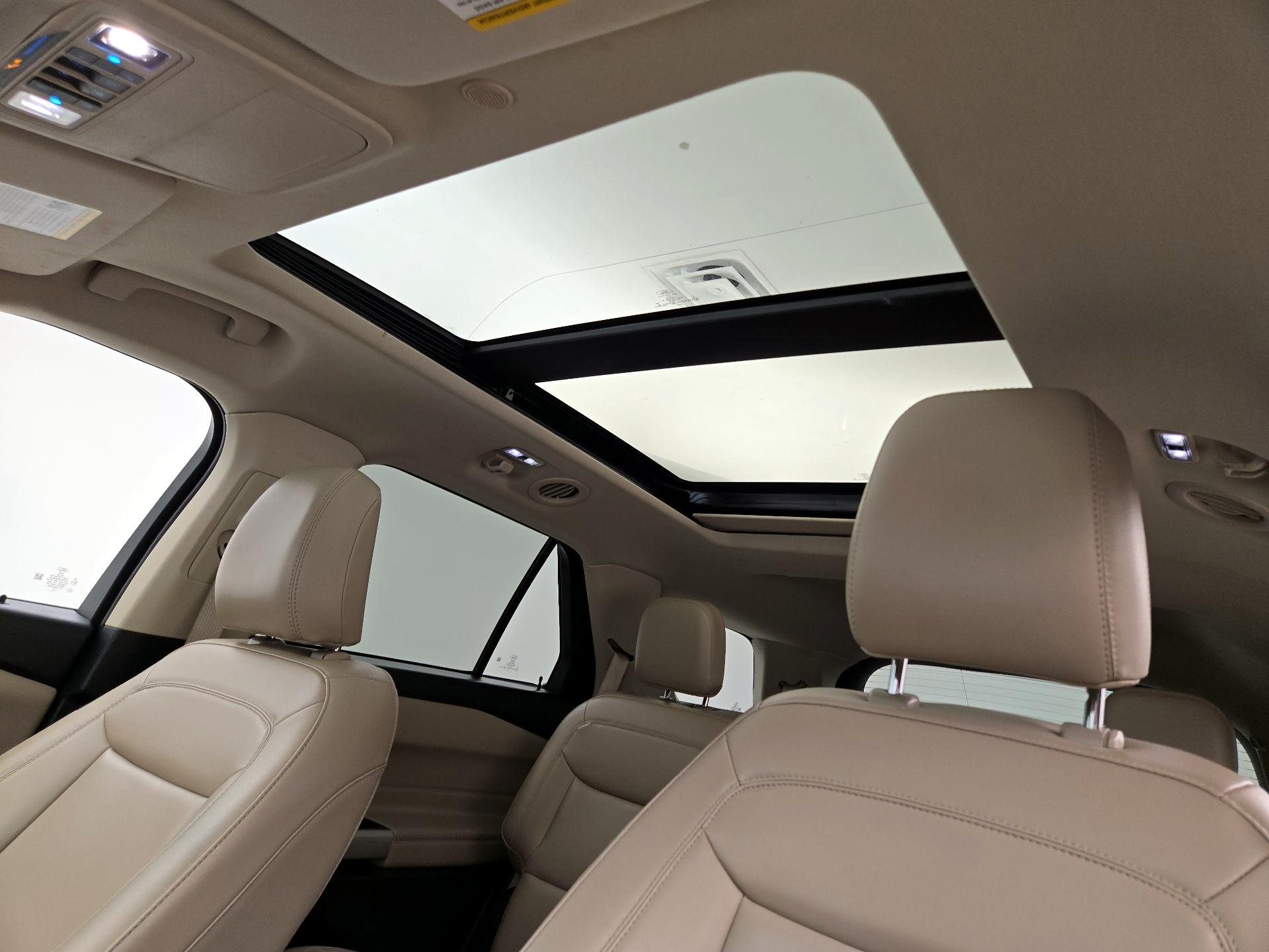 Thumbnail: 2022 Ford Explorer - 19