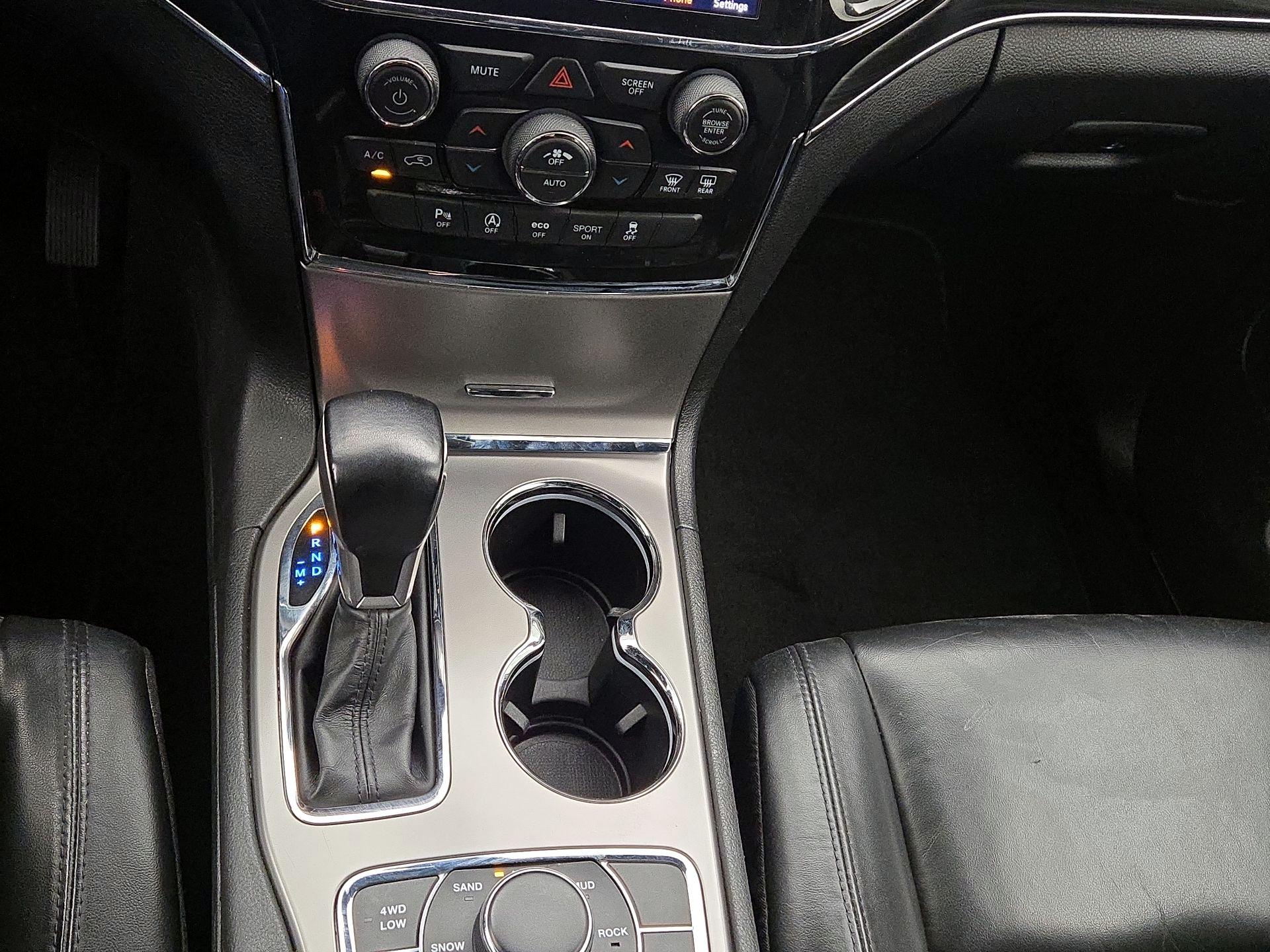 Thumbnail: 2022 Jeep Grand Cherokee - 18