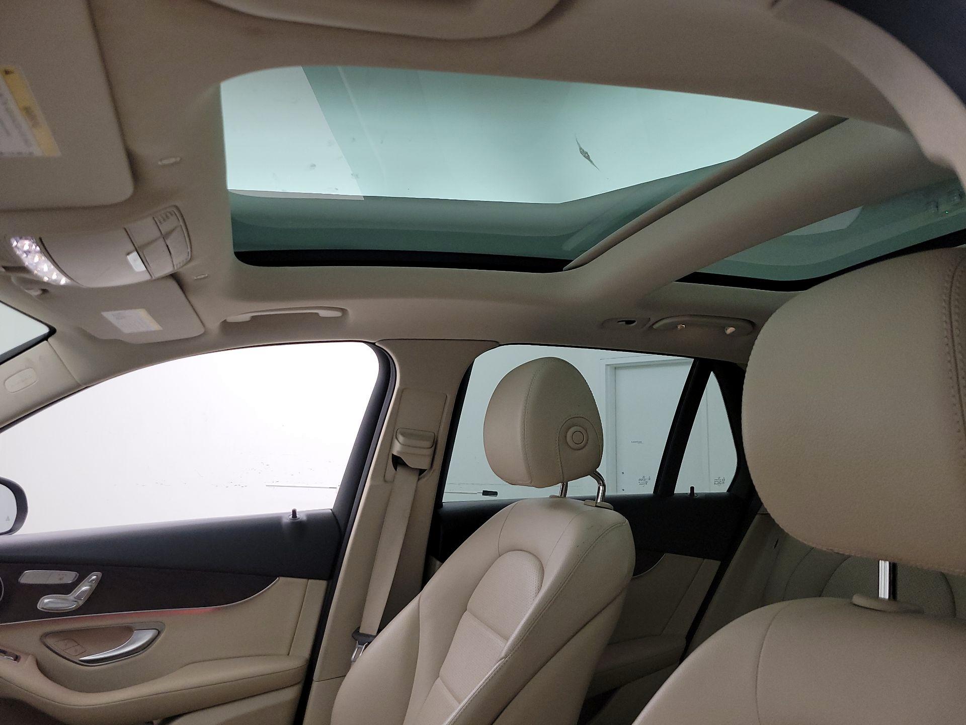 Thumbnail: 2021 Mercedes-Benz GLC - 19