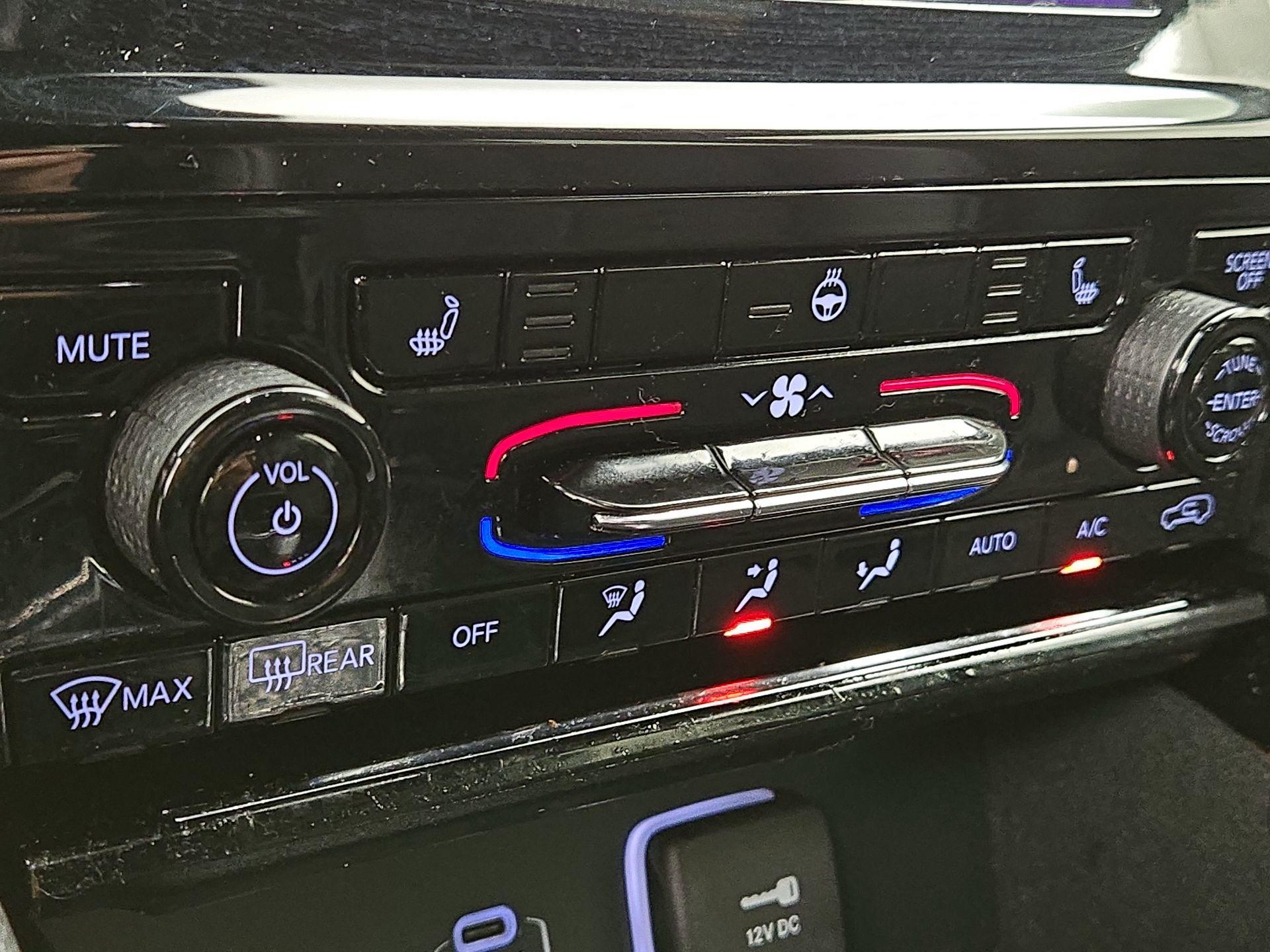 Thumbnail: 2022 Jeep Grand Cherokee - 15