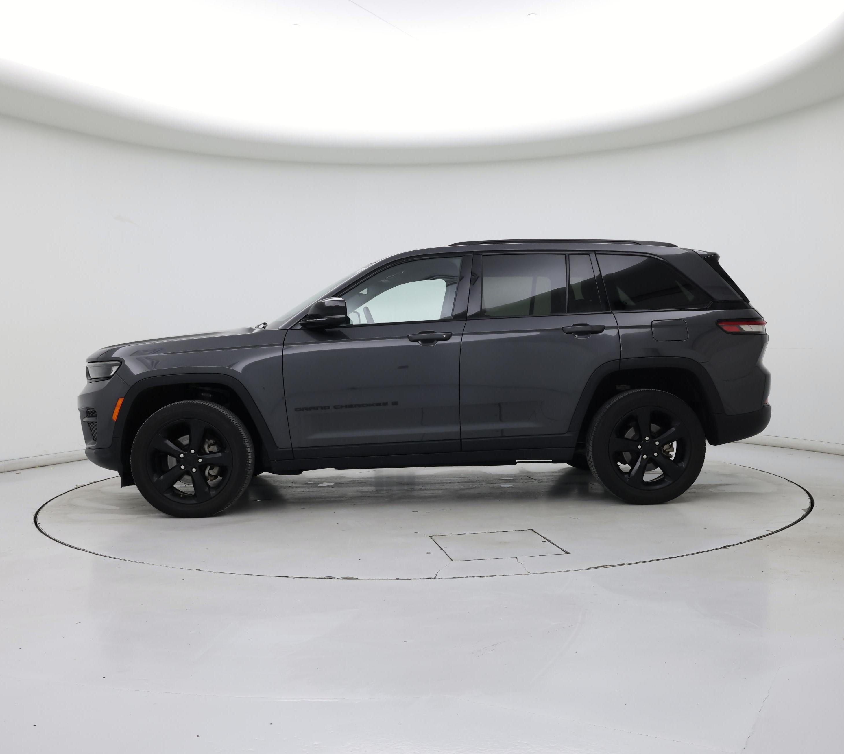 Thumbnail: 2022 Jeep Grand Cherokee - 3