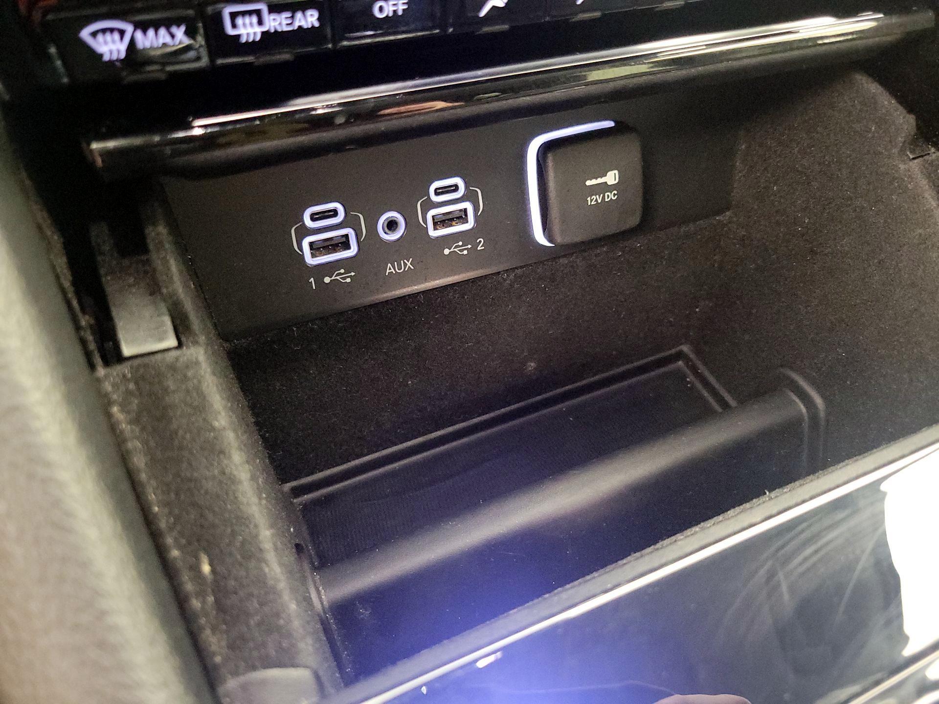 Thumbnail: 2022 Jeep Grand Cherokee - 18