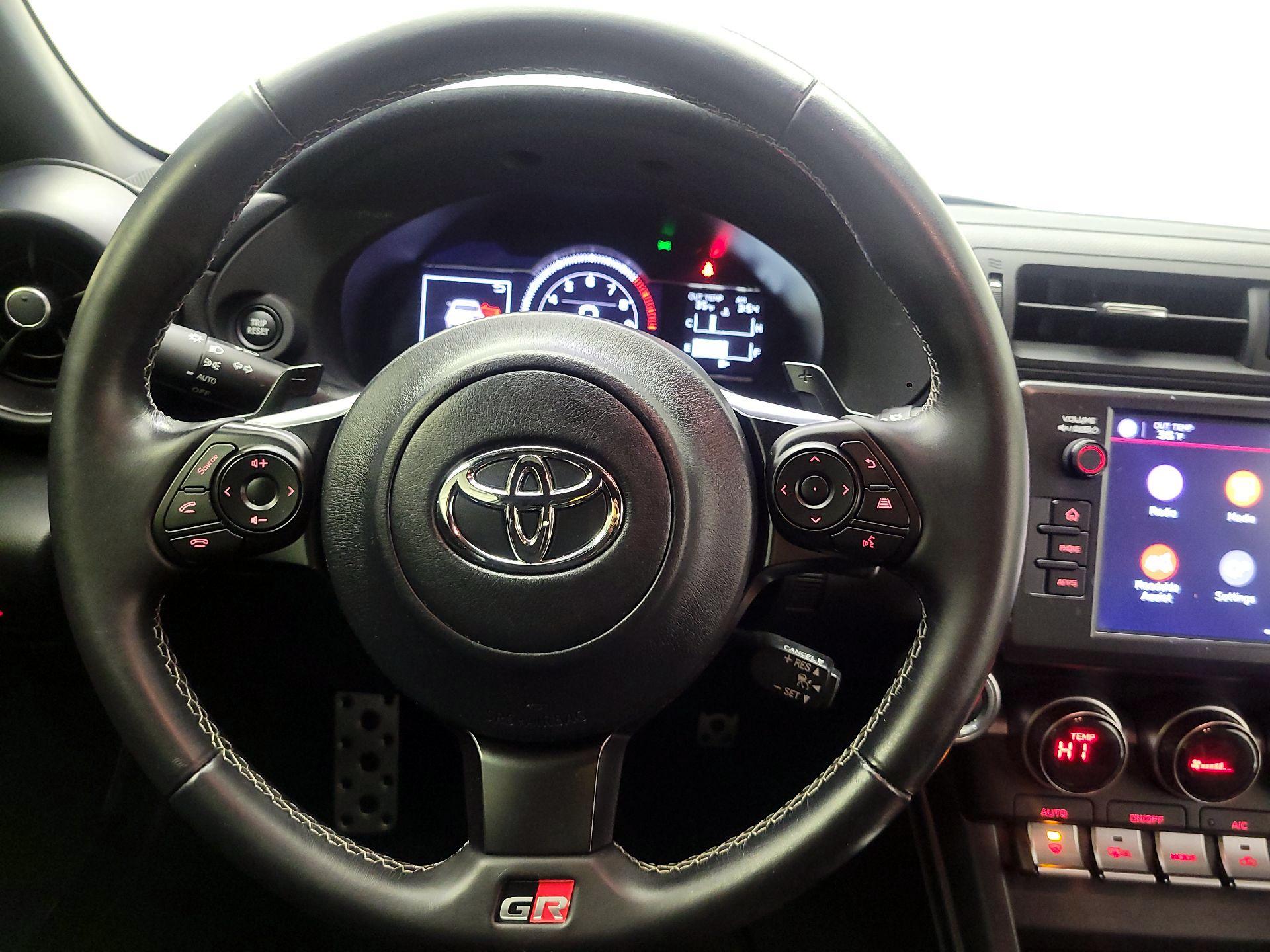 Thumbnail: 2023 Toyota GR86 - 10